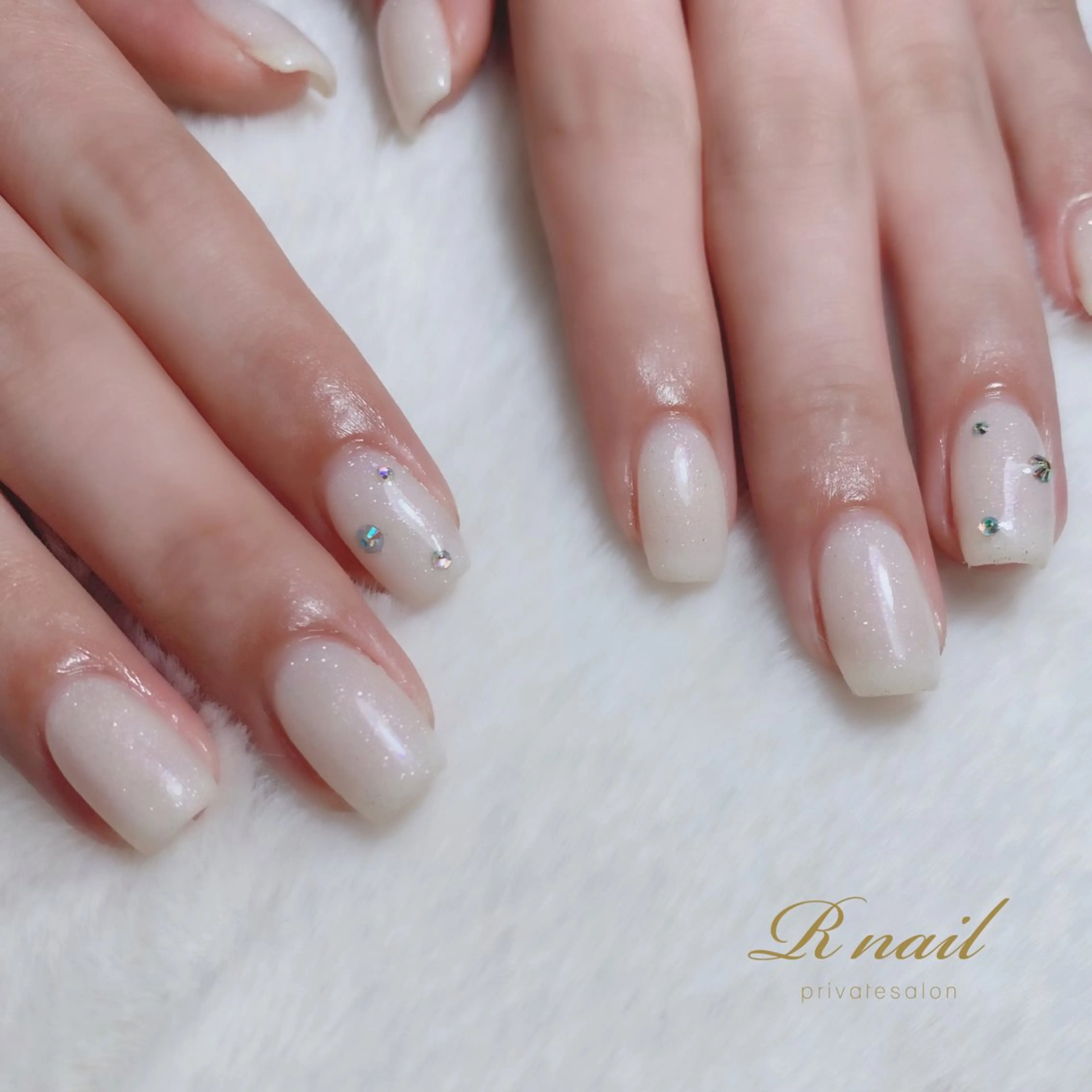 ネイル R nailのネイルデザイン