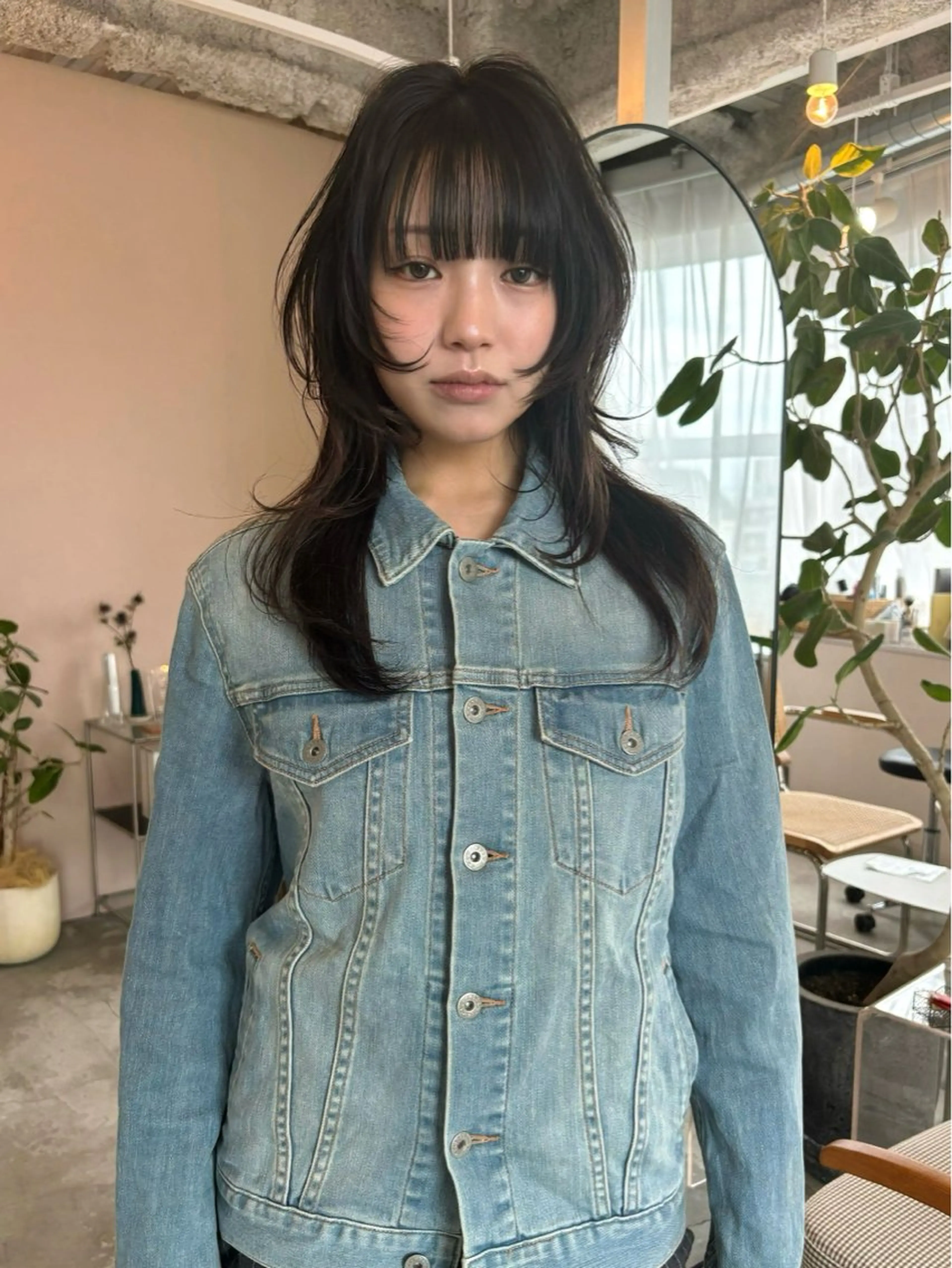 セミロング カラー レイヤーカット カット ヘアカラー 林　蓮／レイヤー /透明感カラーのヘアスタイル