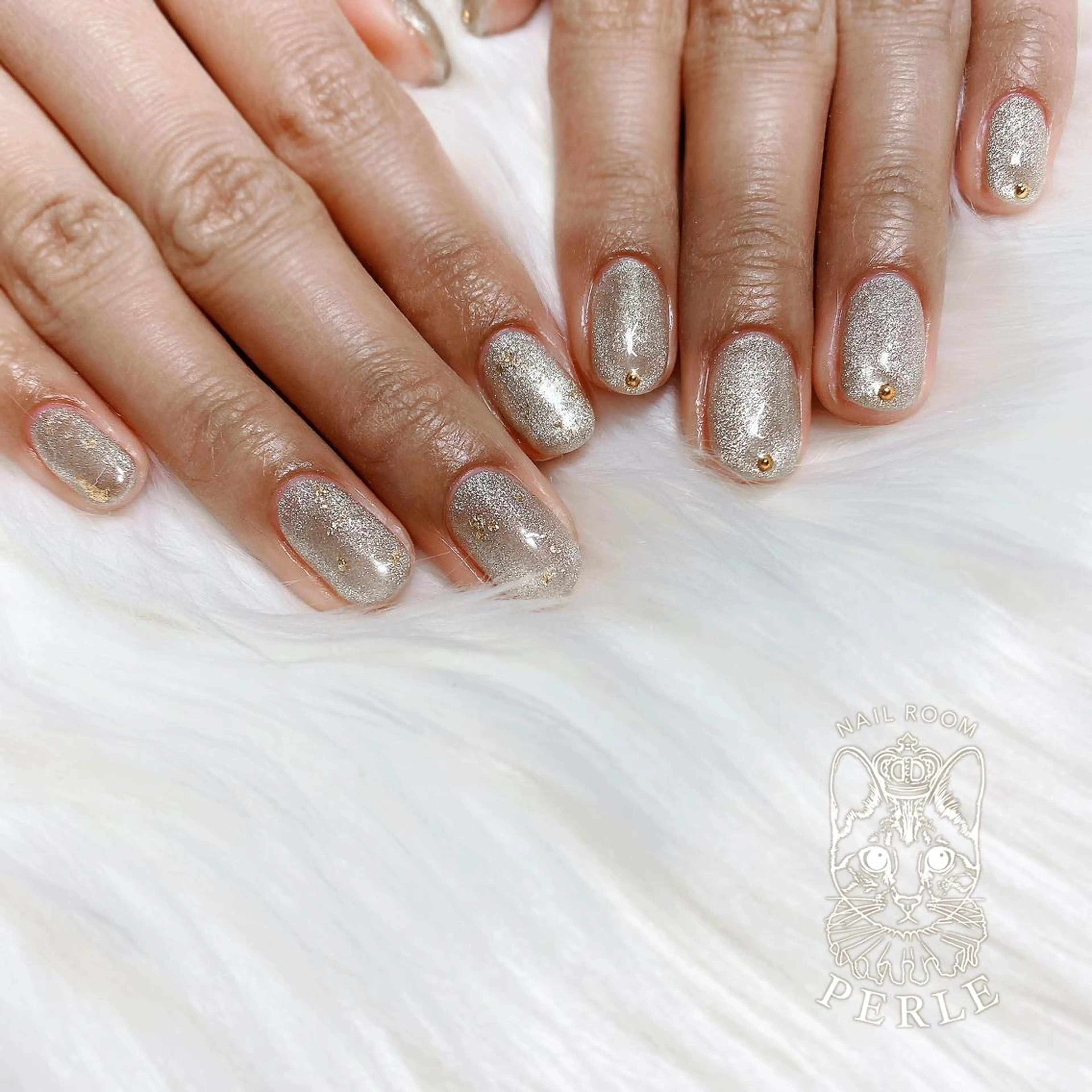 ネイル マグネットネイル ハンドネイル nail room Perleのネイルデザイン