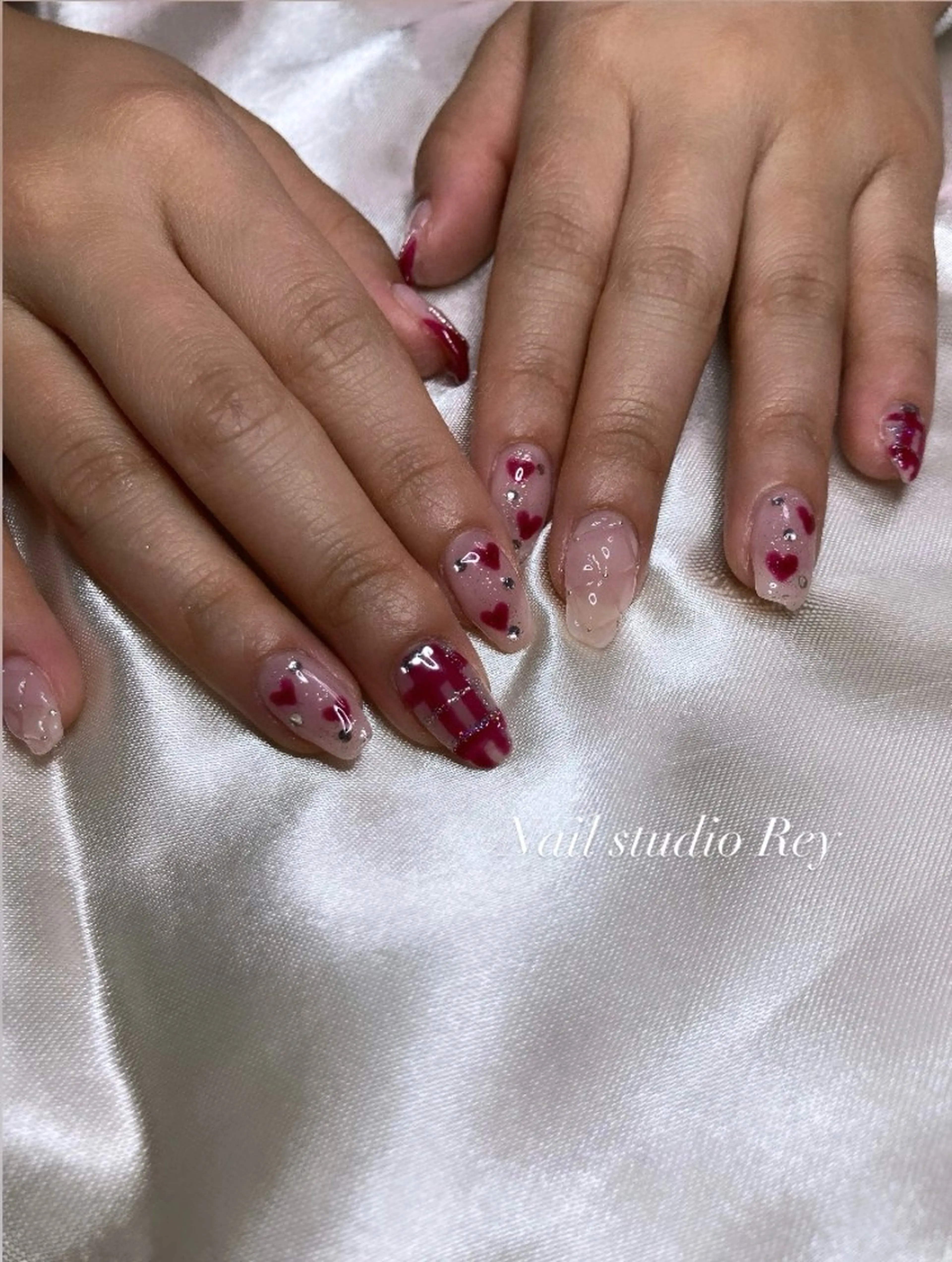 ネイル ハート バレンタイン ecrin (エクラン)のネイルデザイン