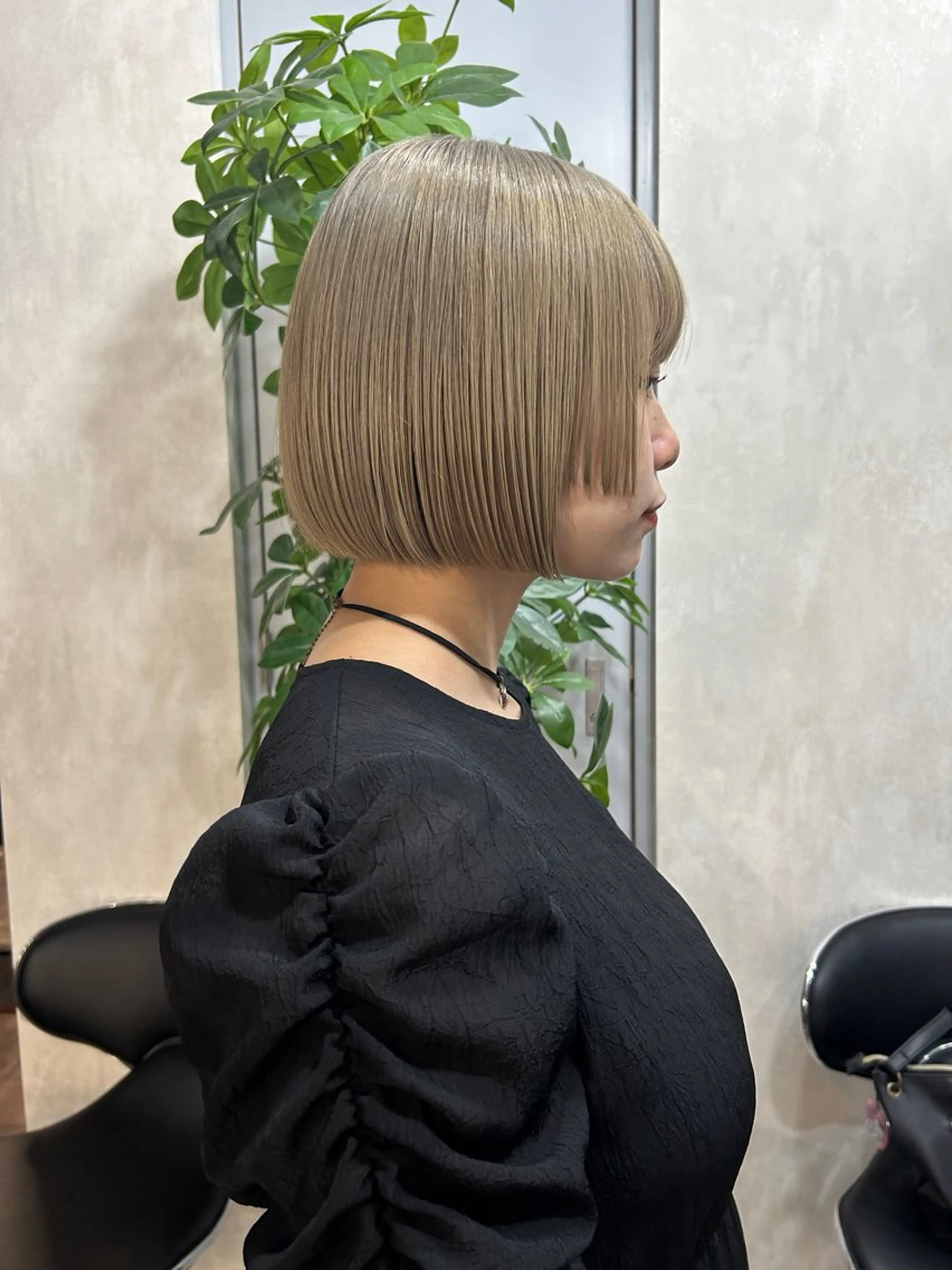 ショート カラー ハイライト/レイヤー ミルクティー/山本のヘアスタイル