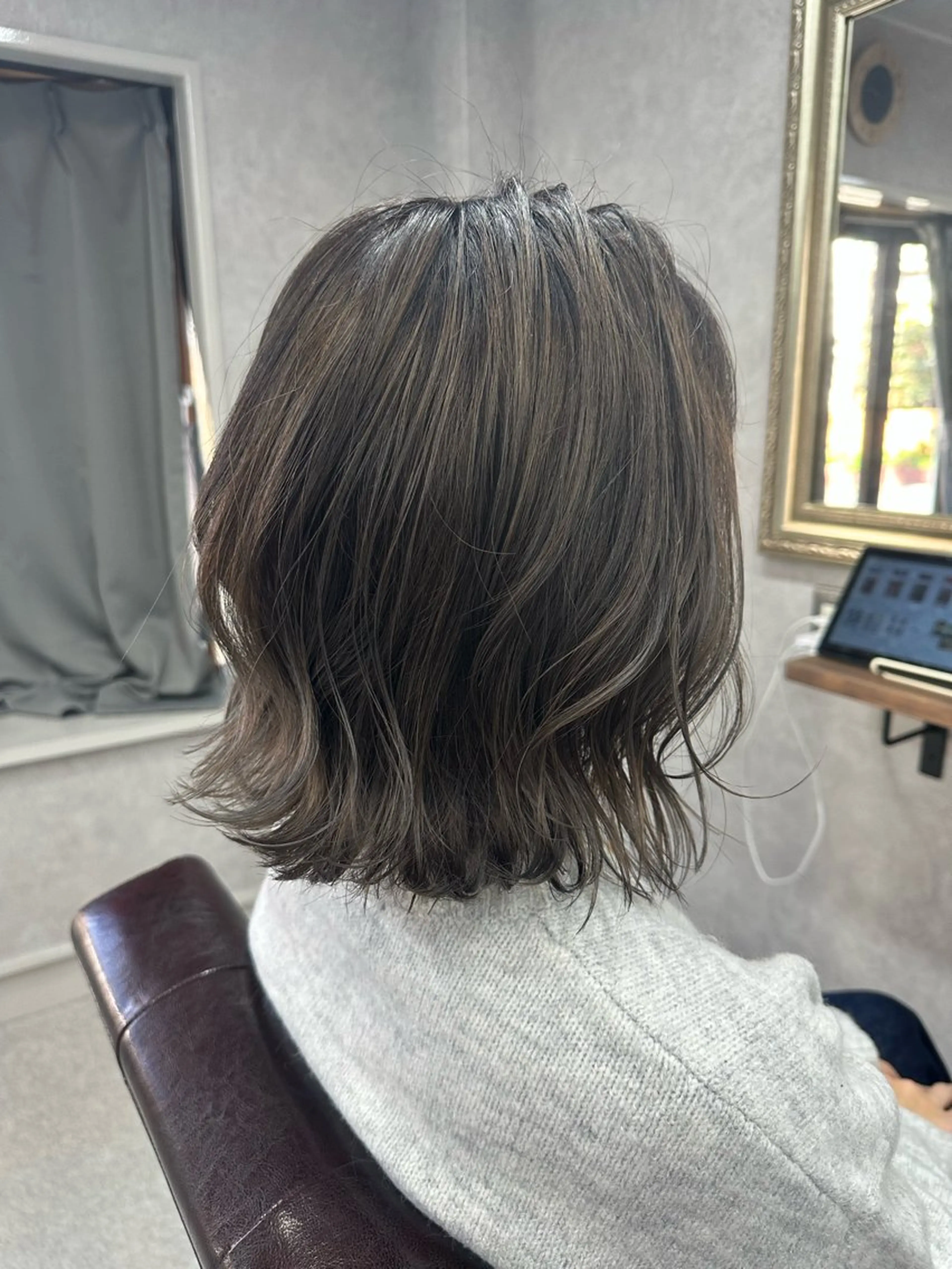 ミディアム カラー カット ヘアカラー トリートメント Lien 深井店のヘアスタイル