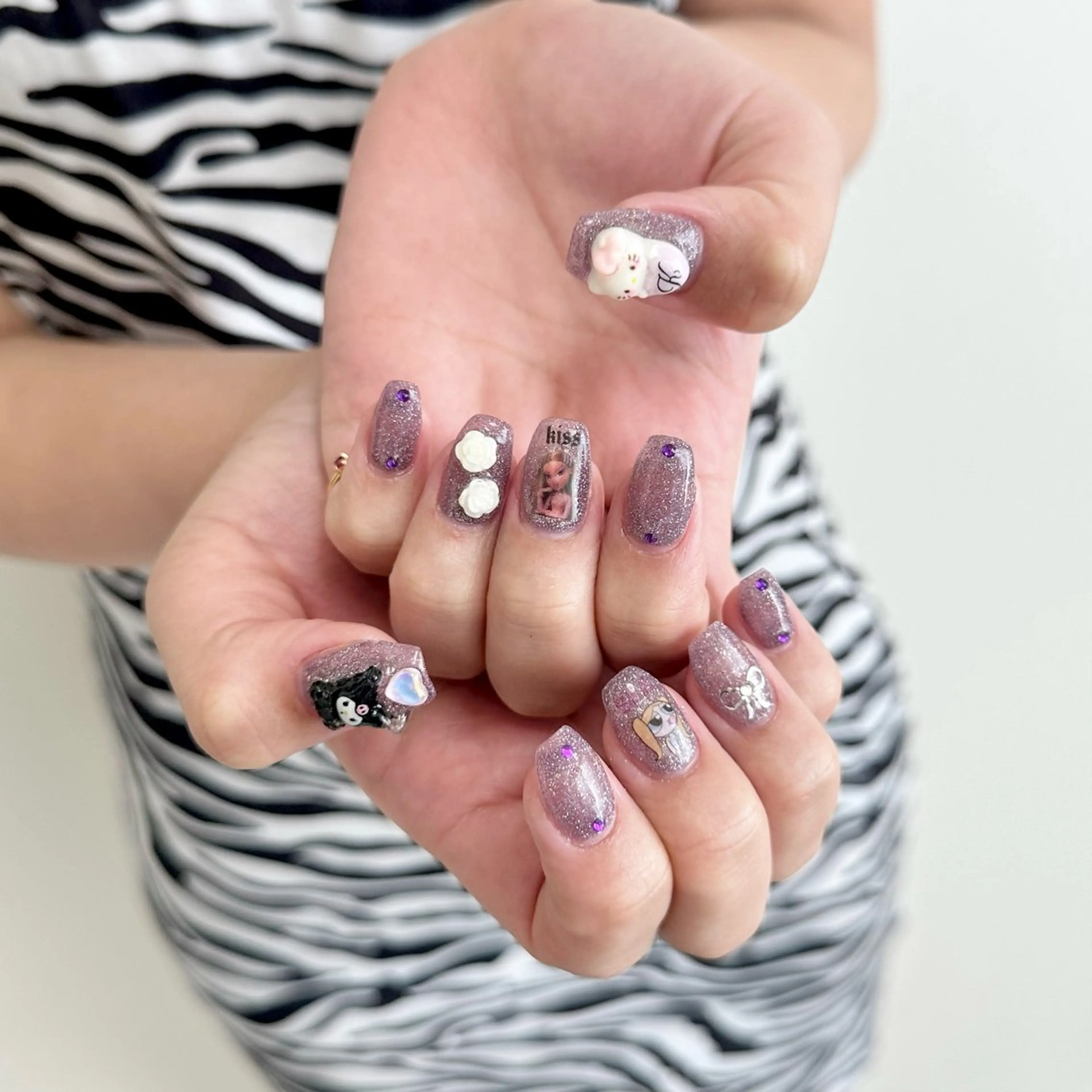 ネイル LAUR Natsukiのネイルデザイン