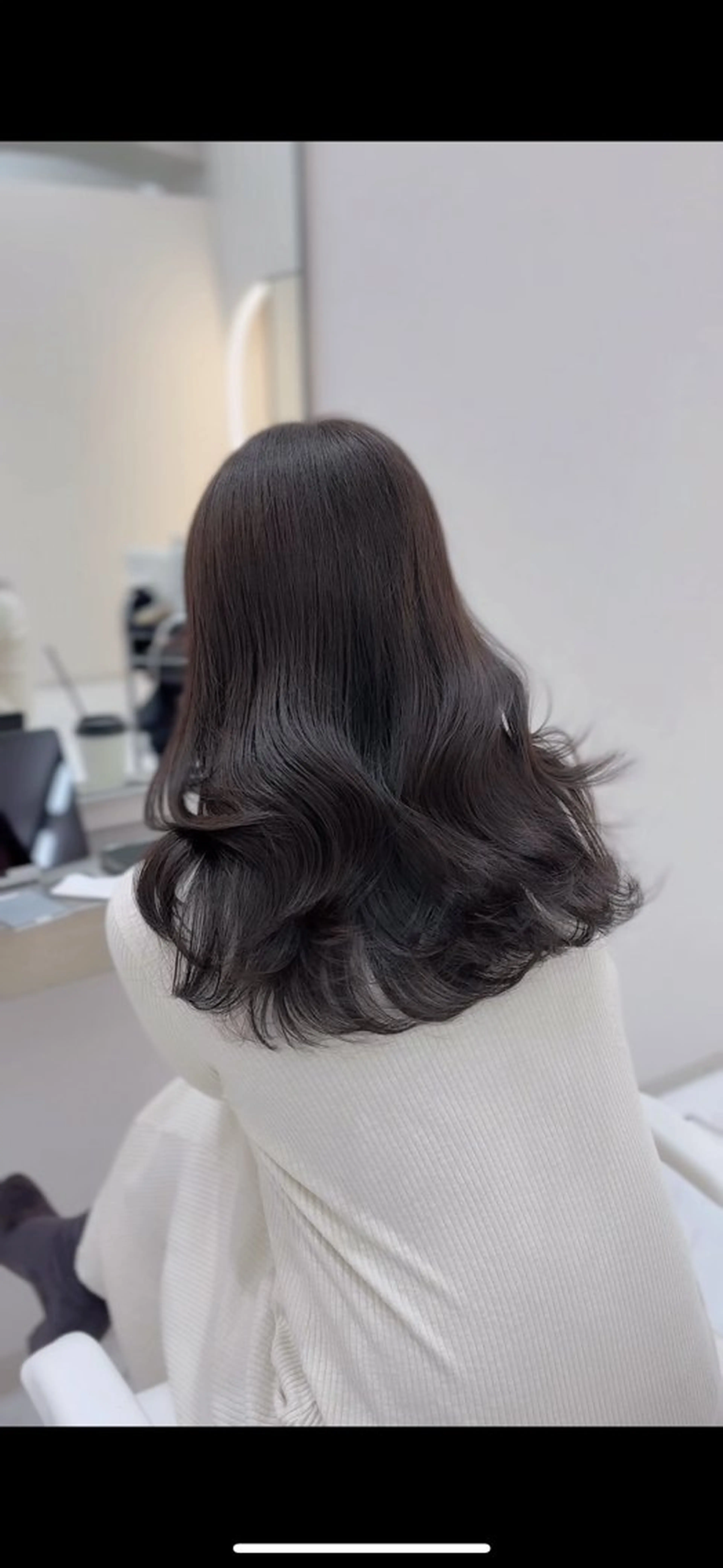 ロング カラー パーマ ベージュカラー ブリーチ 透明感カラー ダブルカラー グレージュ TOMO/ブリーチ 無しオリーブのヘアスタイル