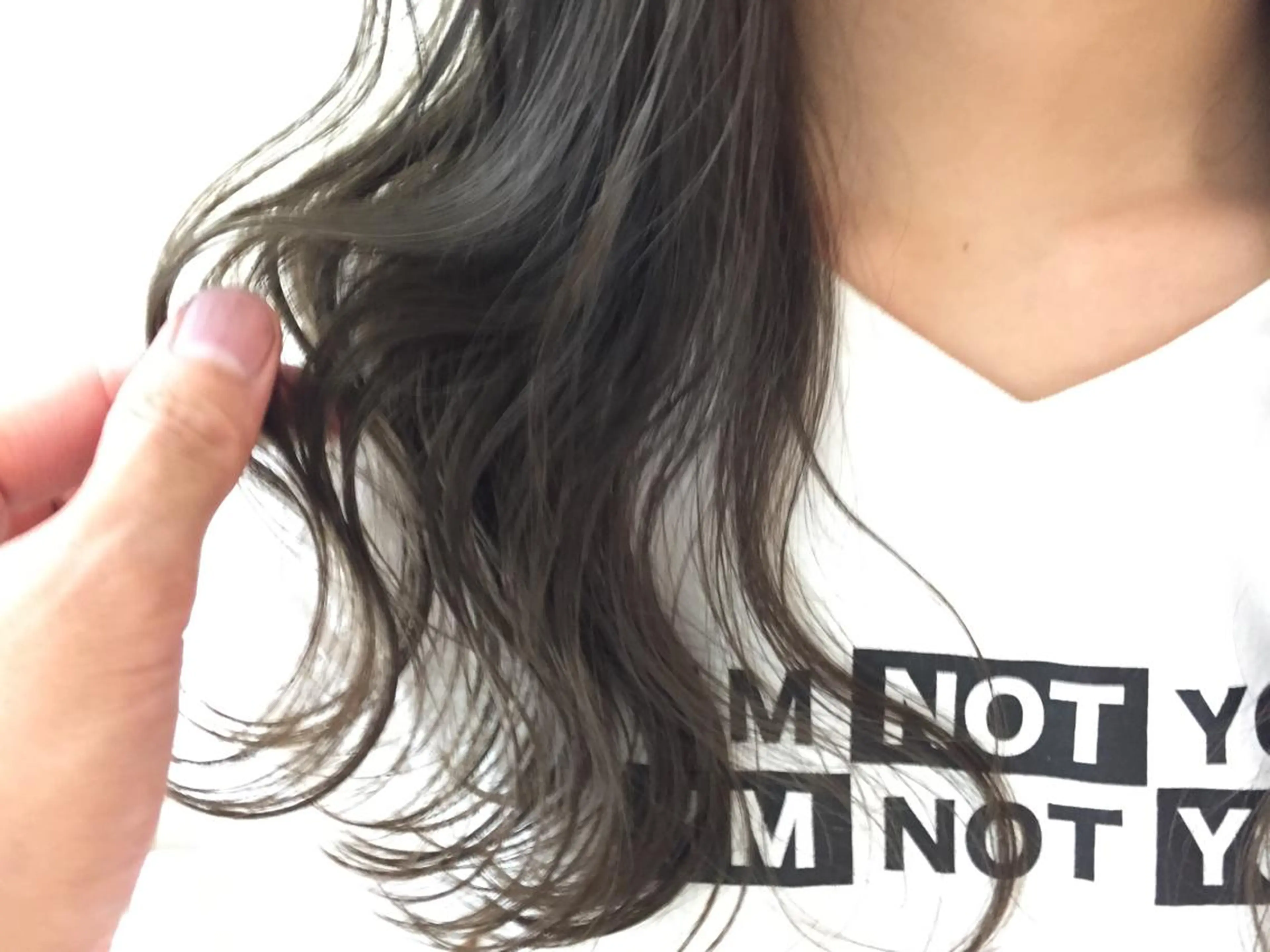 セミロング カラー 加藤 利基のヘアスタイル