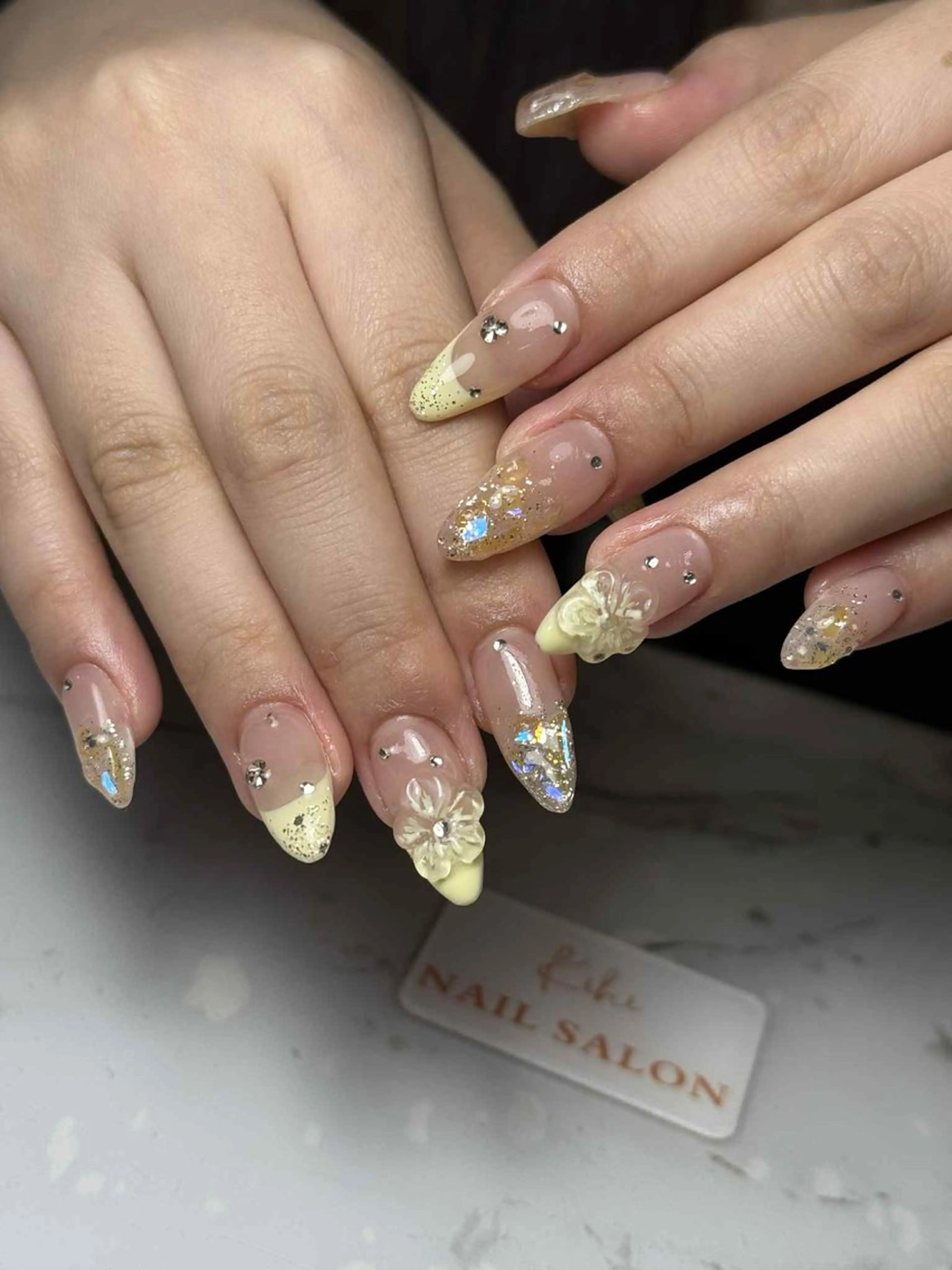 ネイル アートネイル フレンチネイル ジェルネイル グラデーション 韓国ネイル ハンドネイル 💕鈴木ユリ パラジェル/オフ無料のネイルデザイン