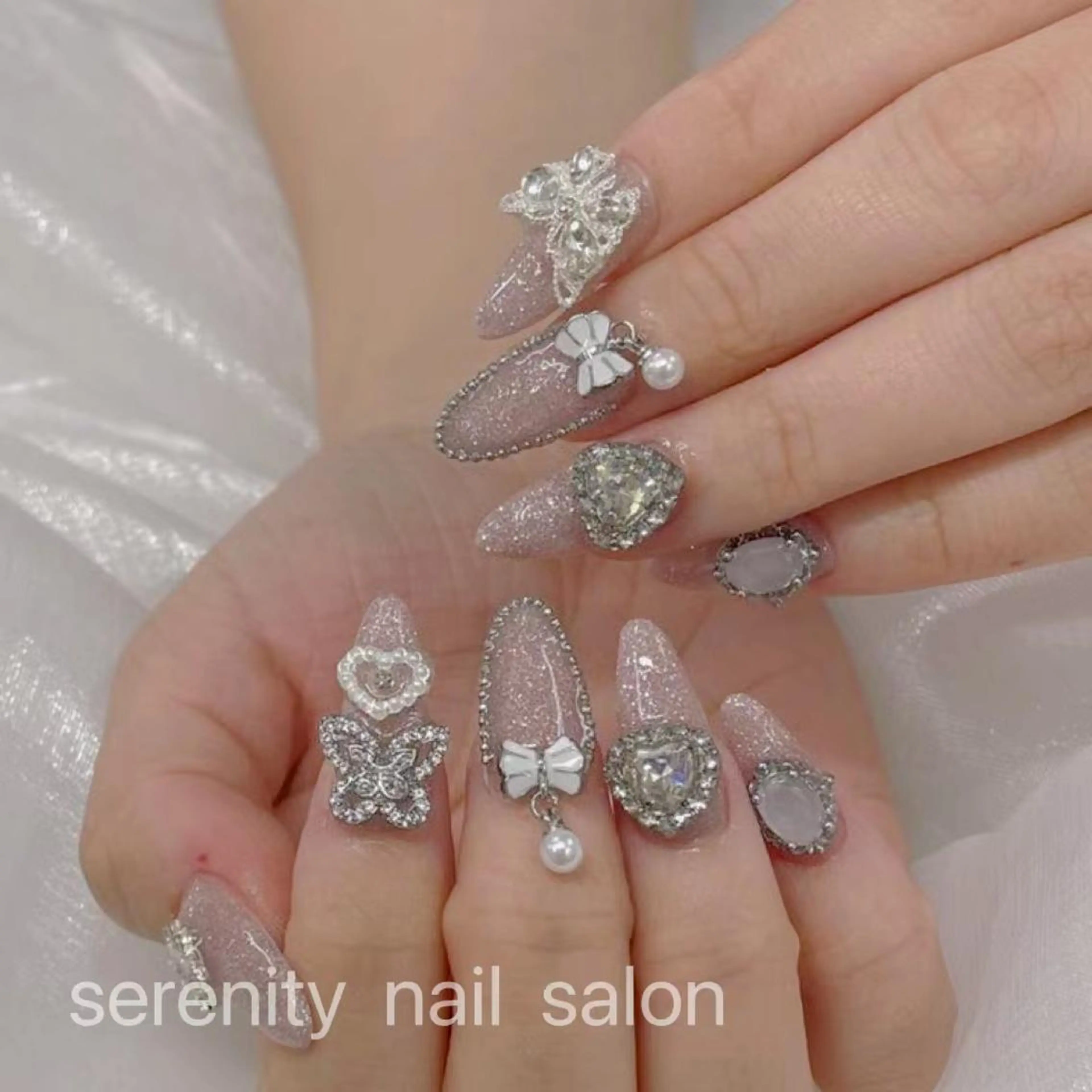 ネイル ハンドネイル ハンドケア ✨Serenity Nail salonのネイルデザイン