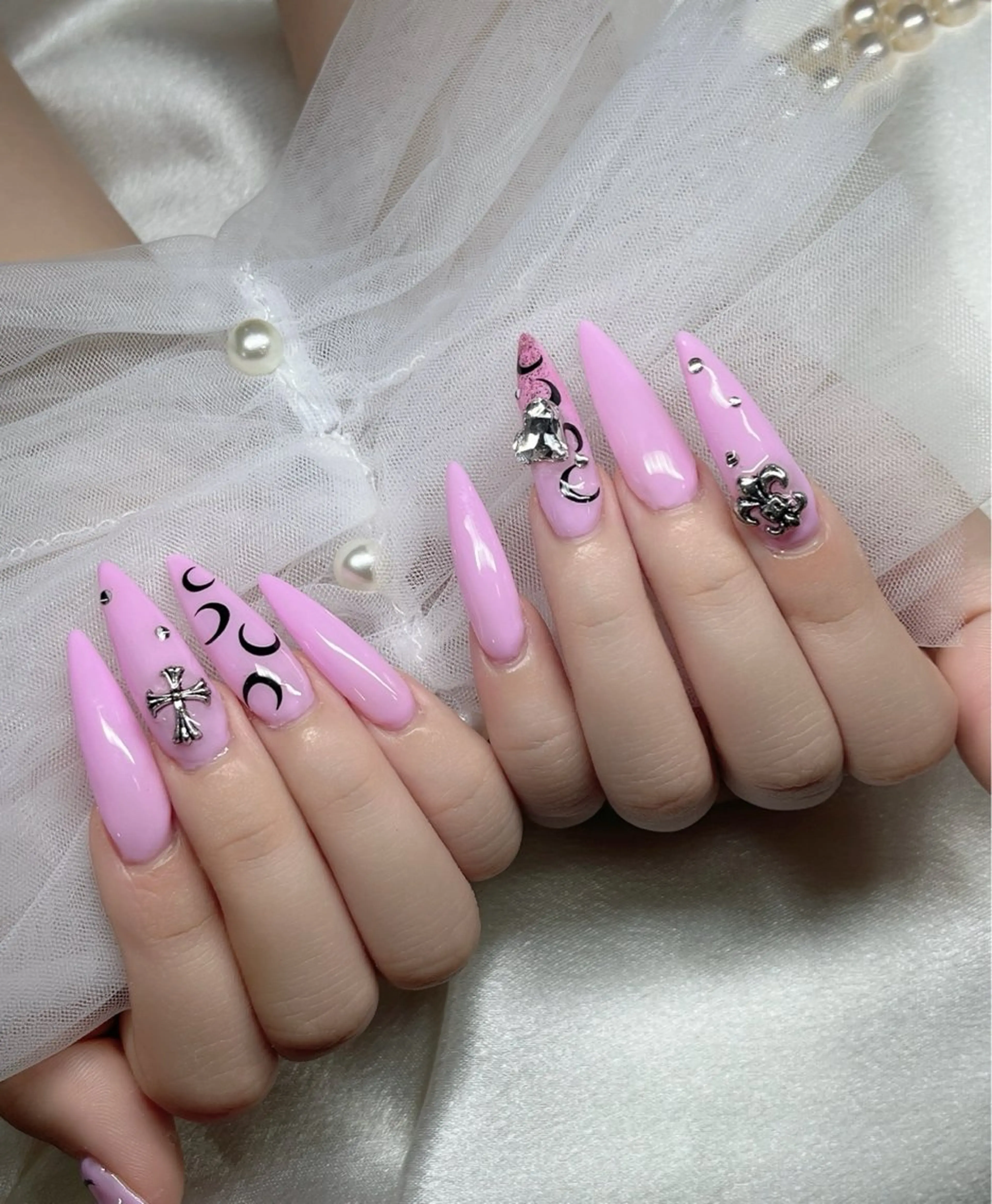 ネイル ハンドネイル YOLO NAILのネイルデザイン