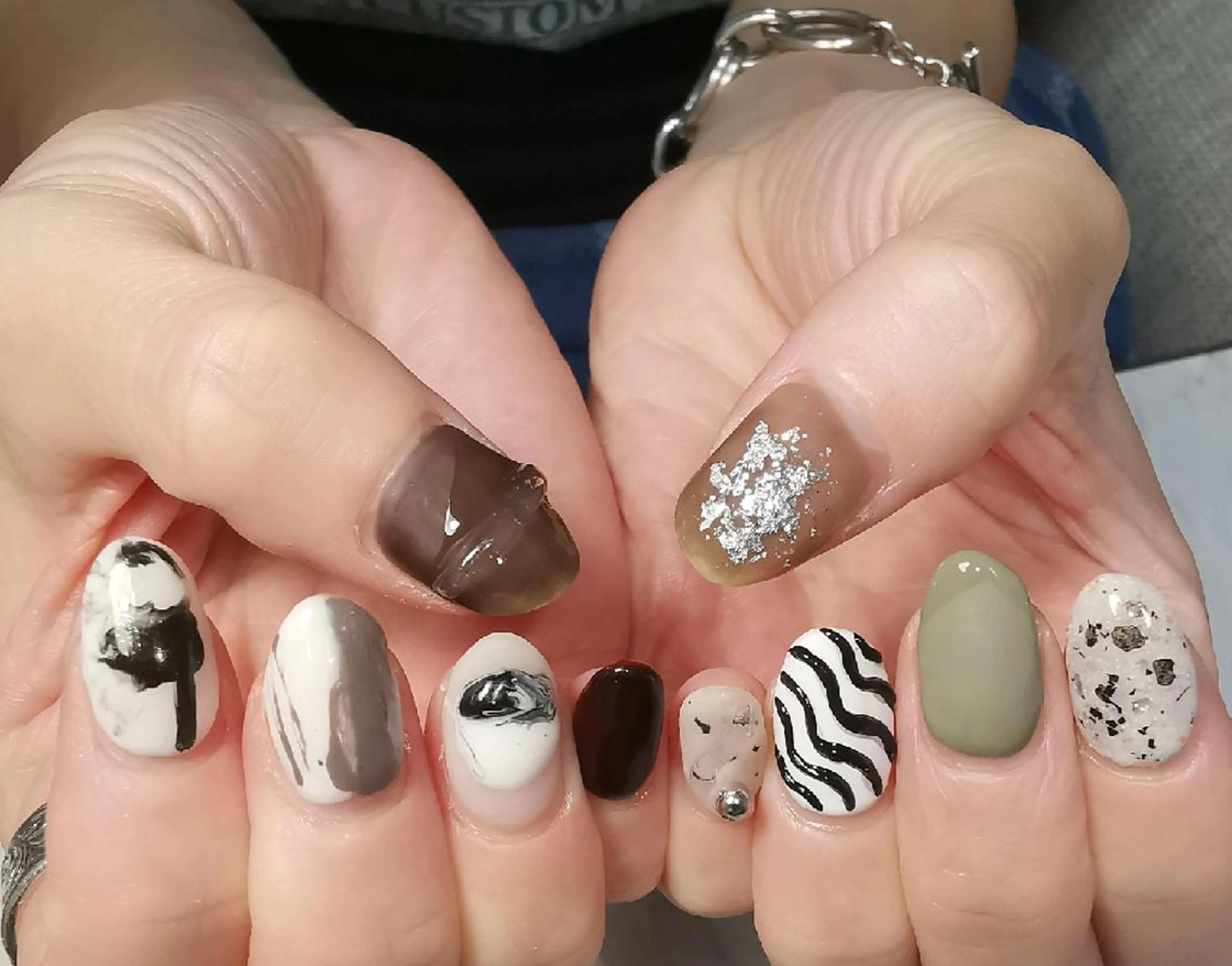 ネイル ニュアンスネイル reve あやののネイルデザイン