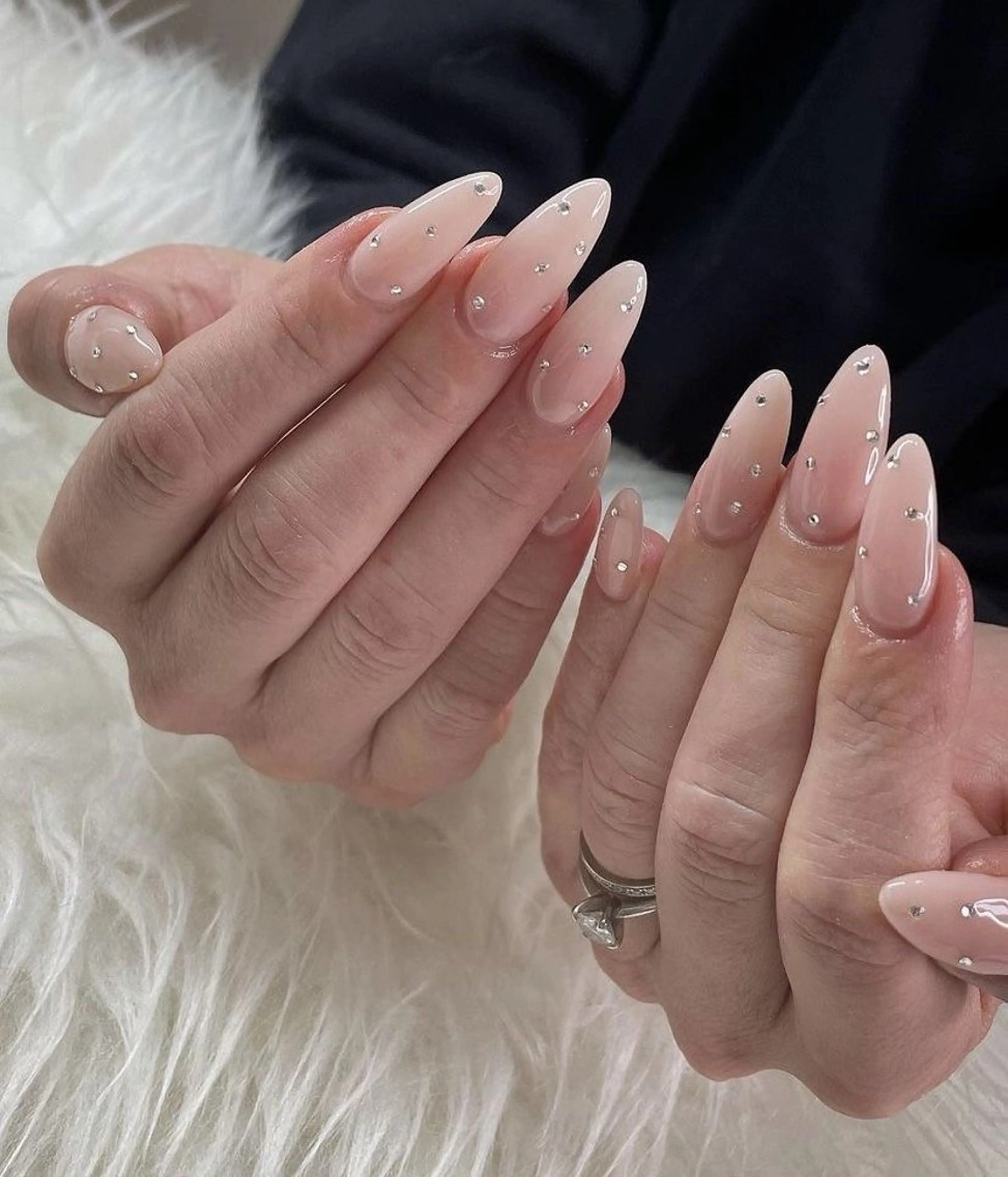 ネイル フレンチネイル キラキラネイル 韓国ネイル シンプルネイル ワンホンネイル ハンドネイル MEI Nailのネイルデザイン