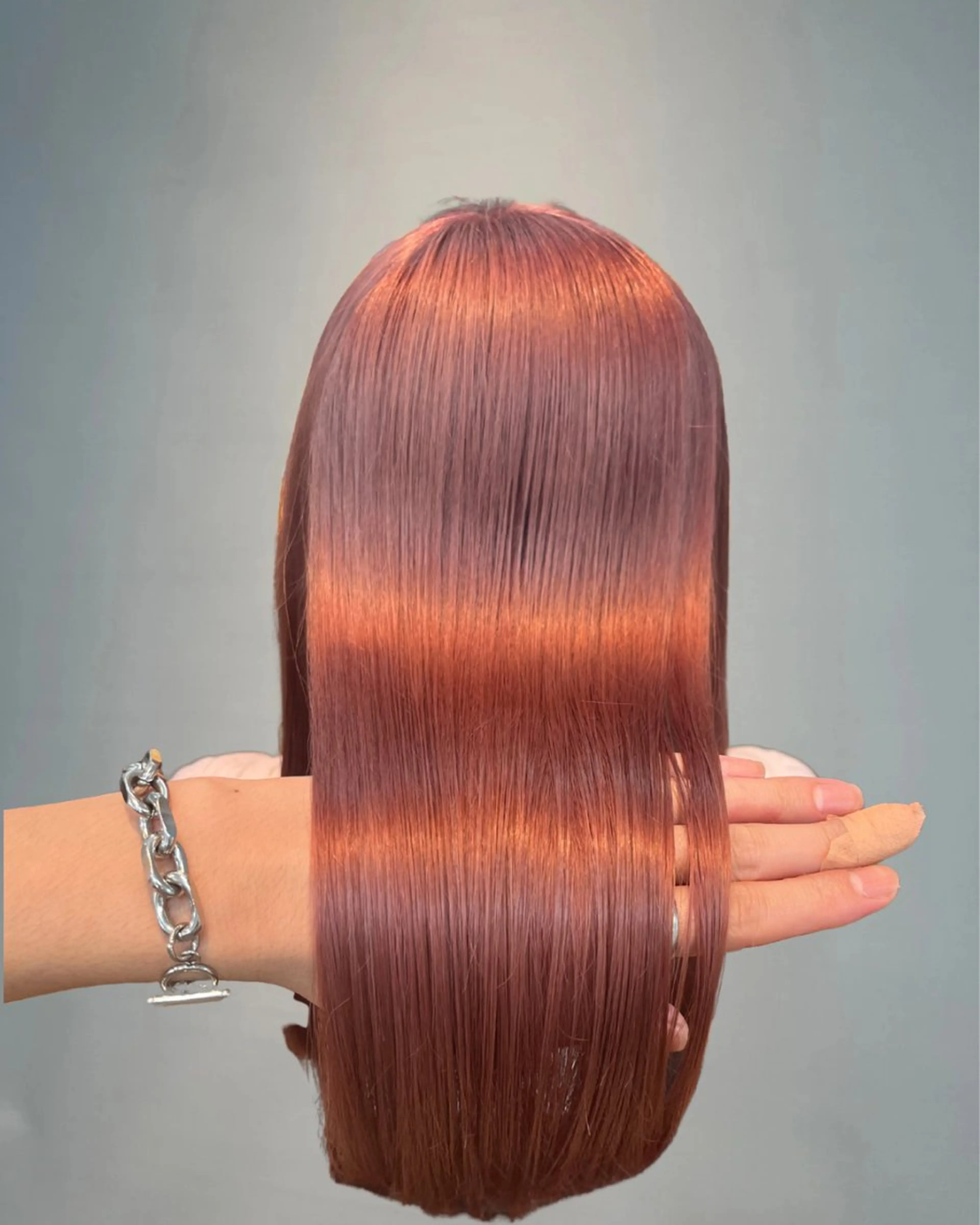 ロング ヘアカラー トリートメント 《髪質改善 UN BLEACH》のヘアスタイル