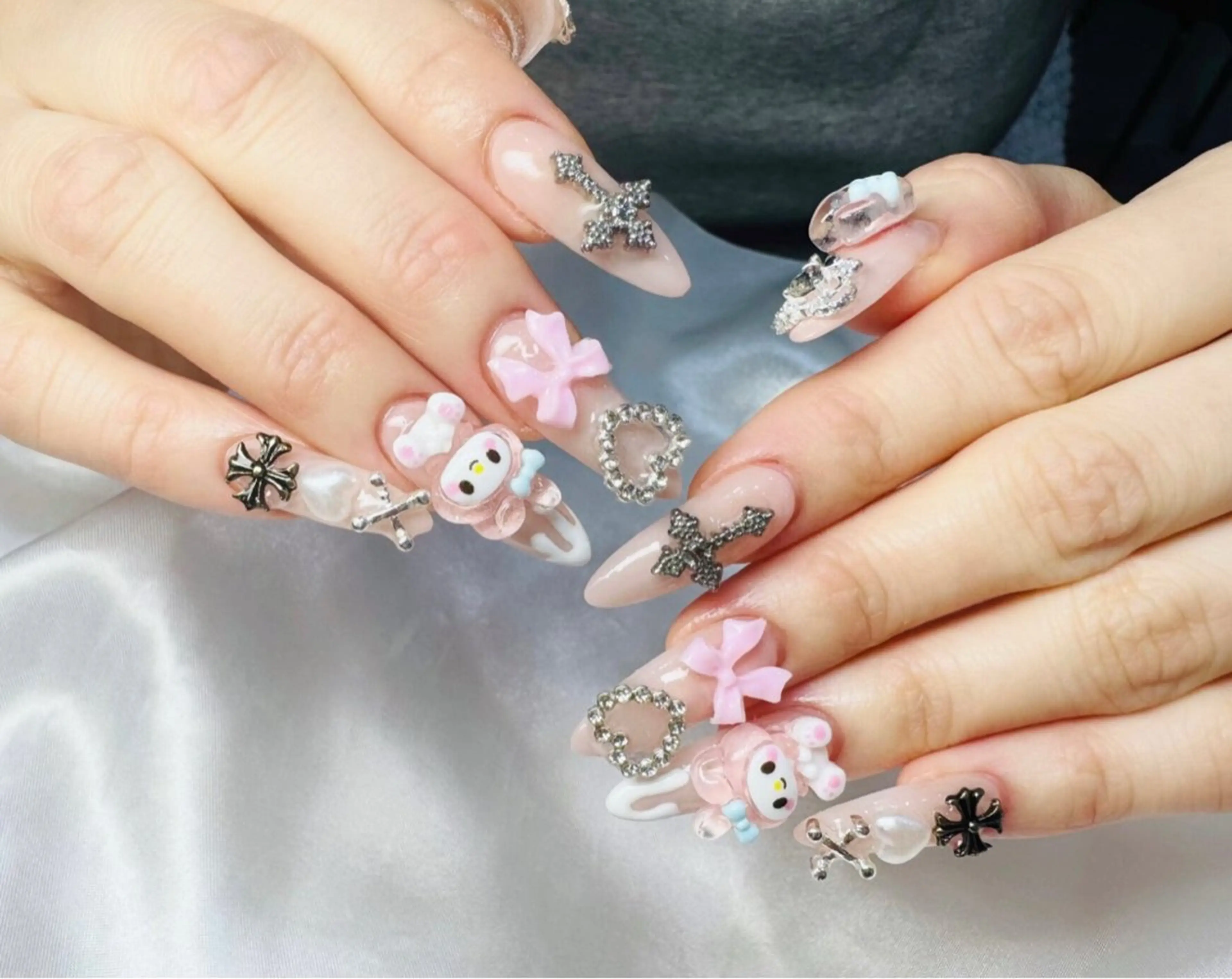 ネイル ハンドネイル ハンドケア hami🎀うかん 🎀チップ長さ出しのネイルデザイン