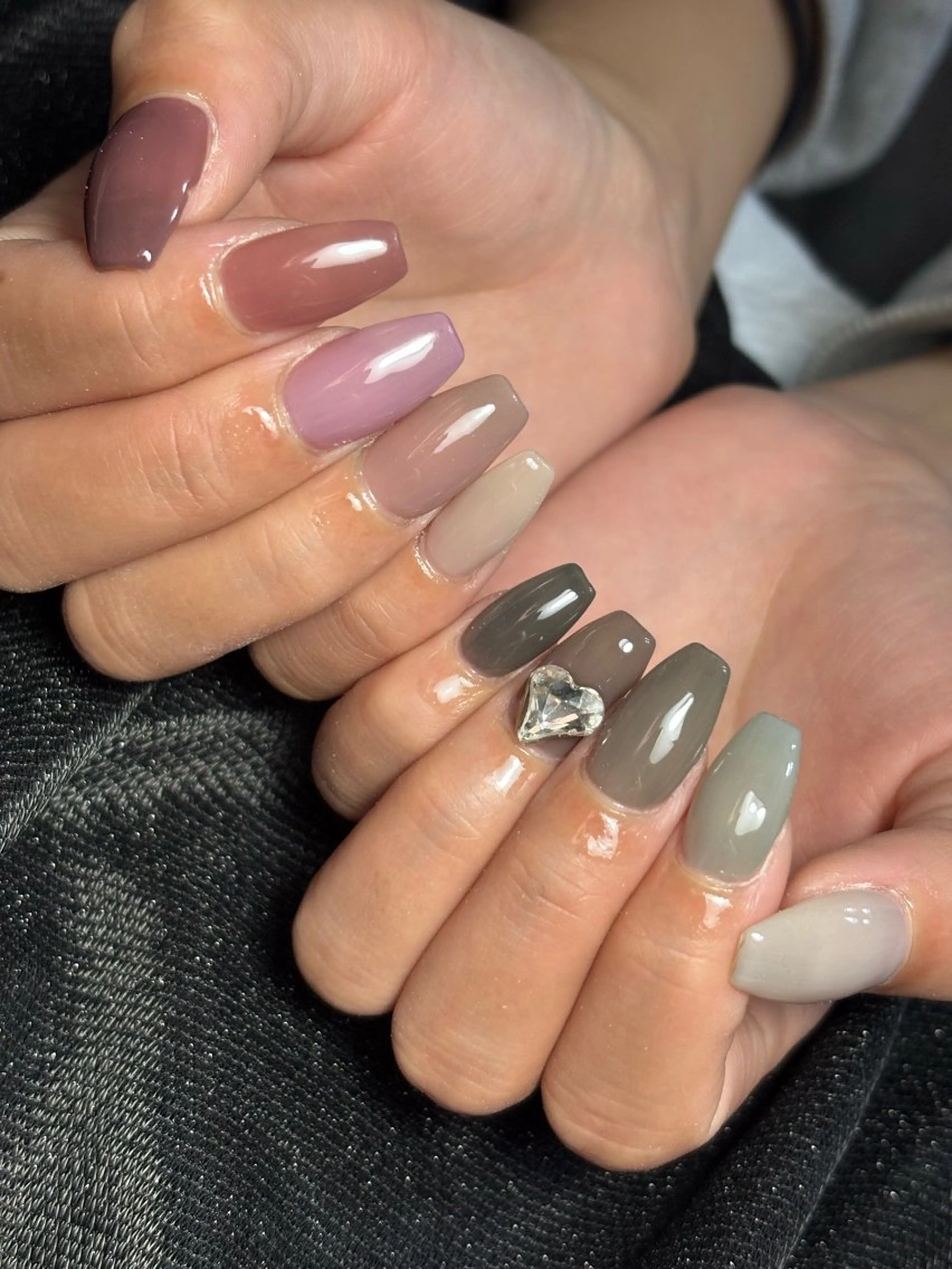 ネイル ハンドネイル フットネイル ✴︎ Delightのネイルデザイン