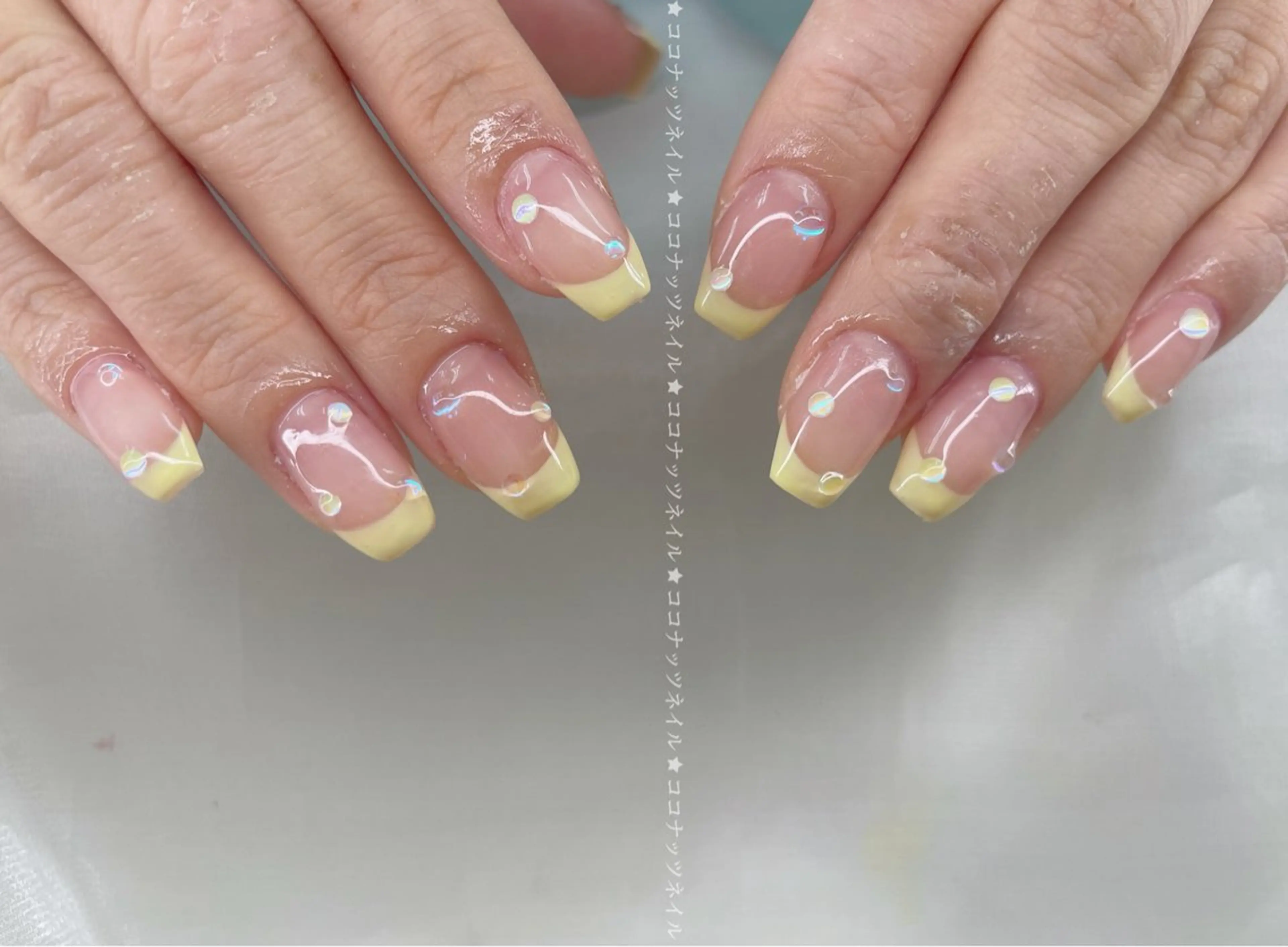 ネイル べっ甲ネイル フレンチネイル キラキラネイル マグネットネイル 大理石ネイル(マーブル) 神田 ココナッツのネイルデザイン