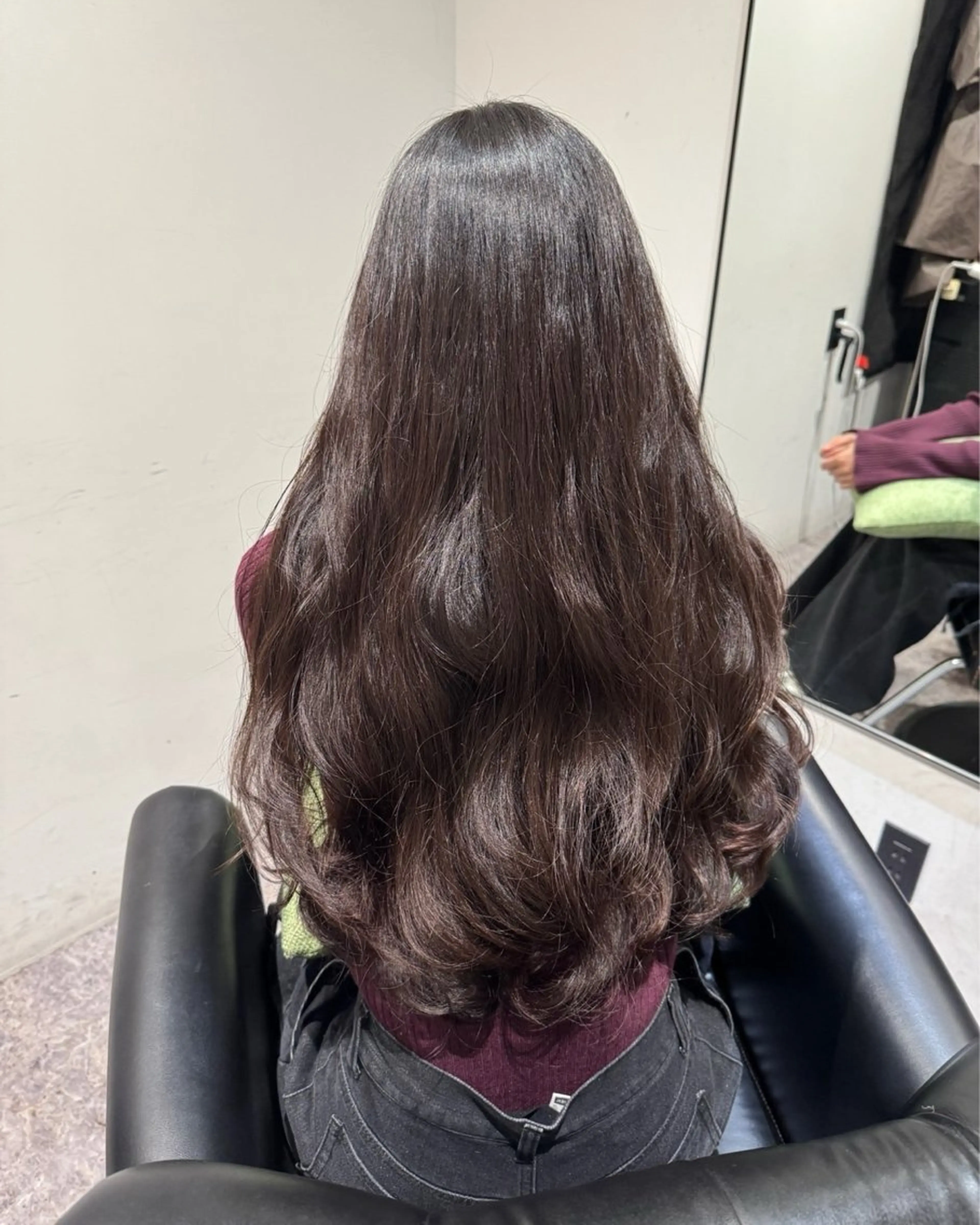 ロング パーマ カット パーマ 韓国レイヤー➰北田 陸斗➰コテ巻きパーマのヘアスタイル