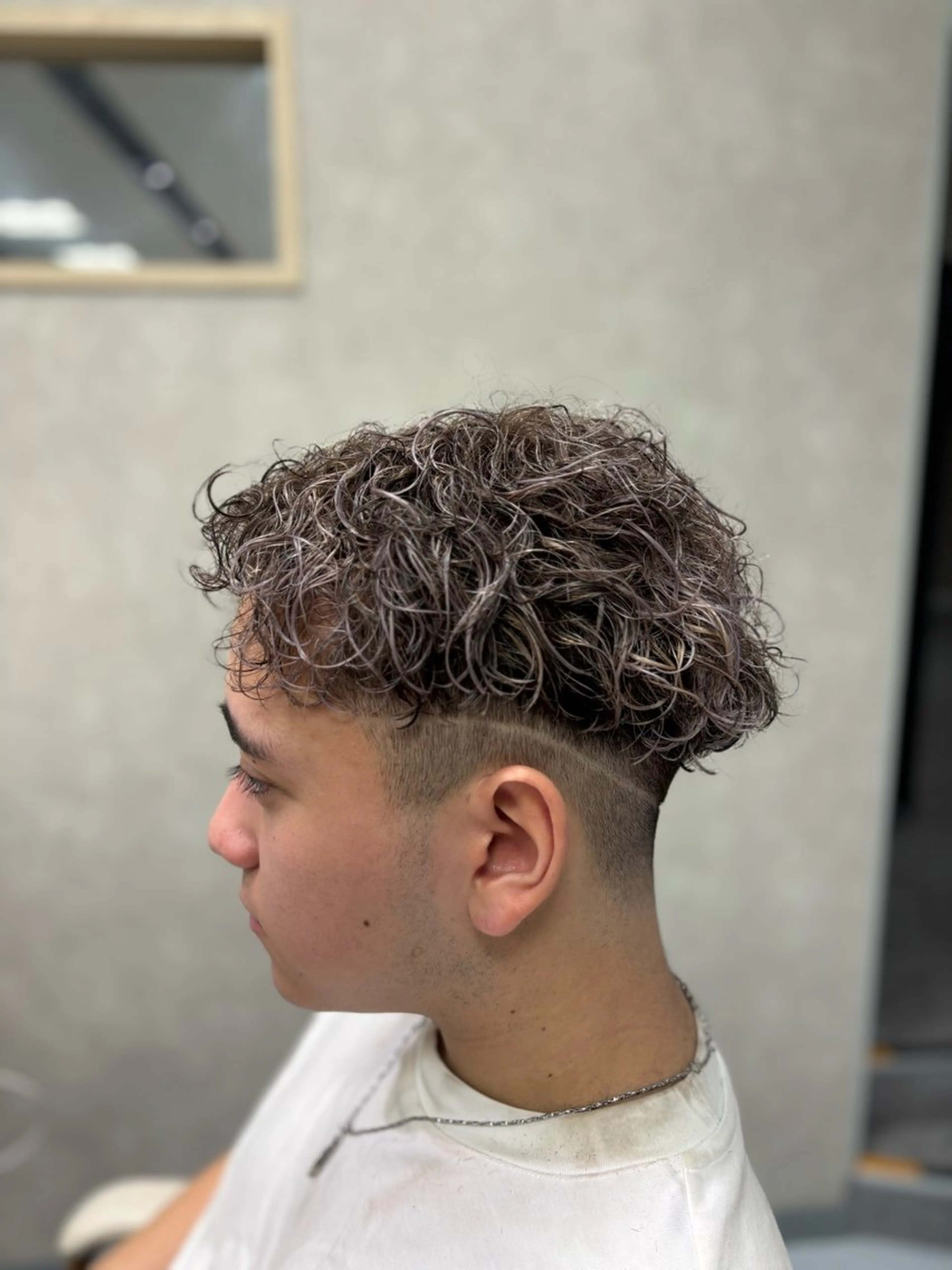 ショート カラー パーマ メンズ カット ヘアカラー パーマ メンズ特化韓国風 パーマスタイル/りんのヘアスタイル