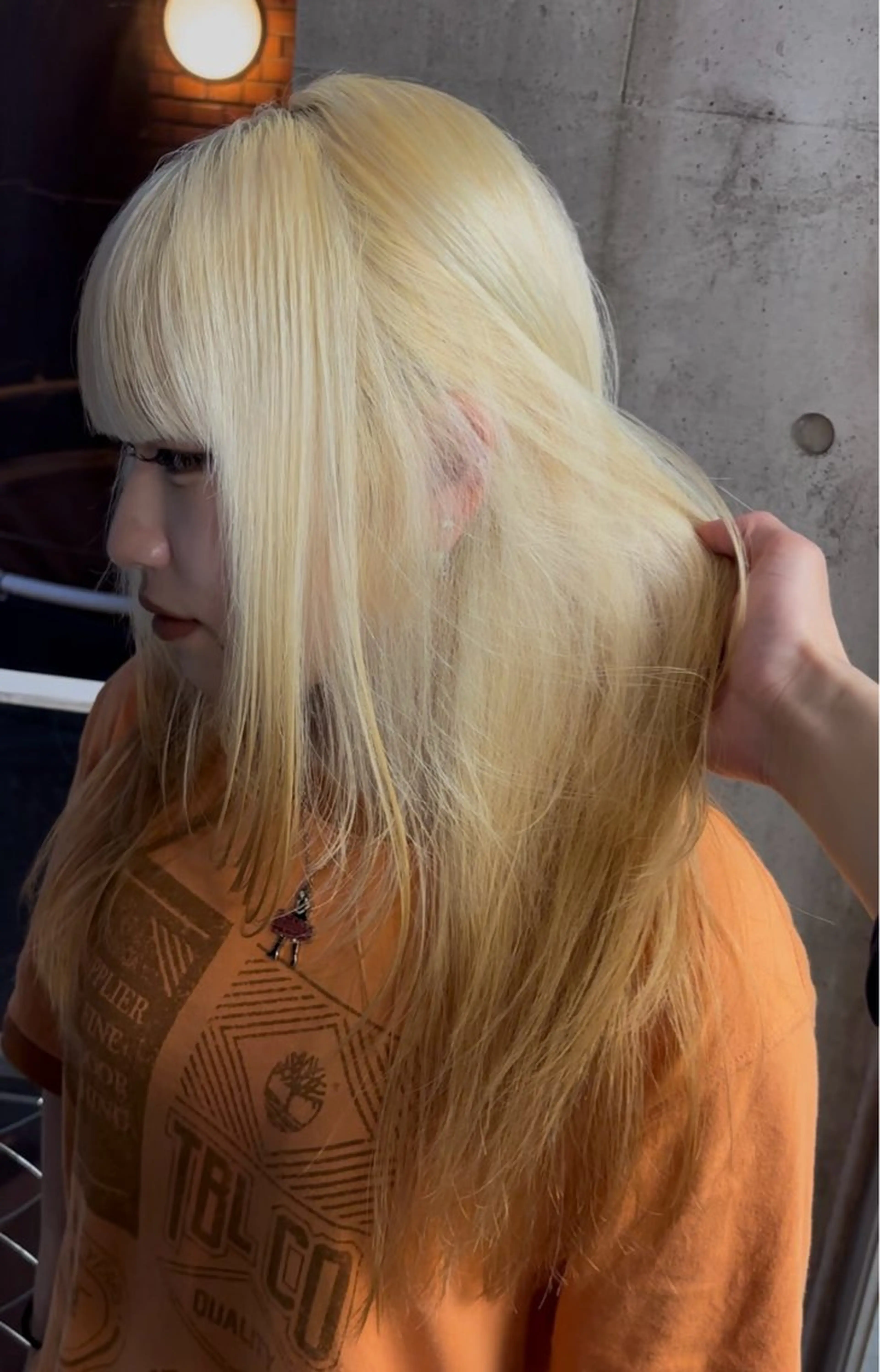 ロング カラー ベージュカラー ブロンド ヘアカラー トリートメント 落ちる黒 森崎雄斗のヘアスタイル