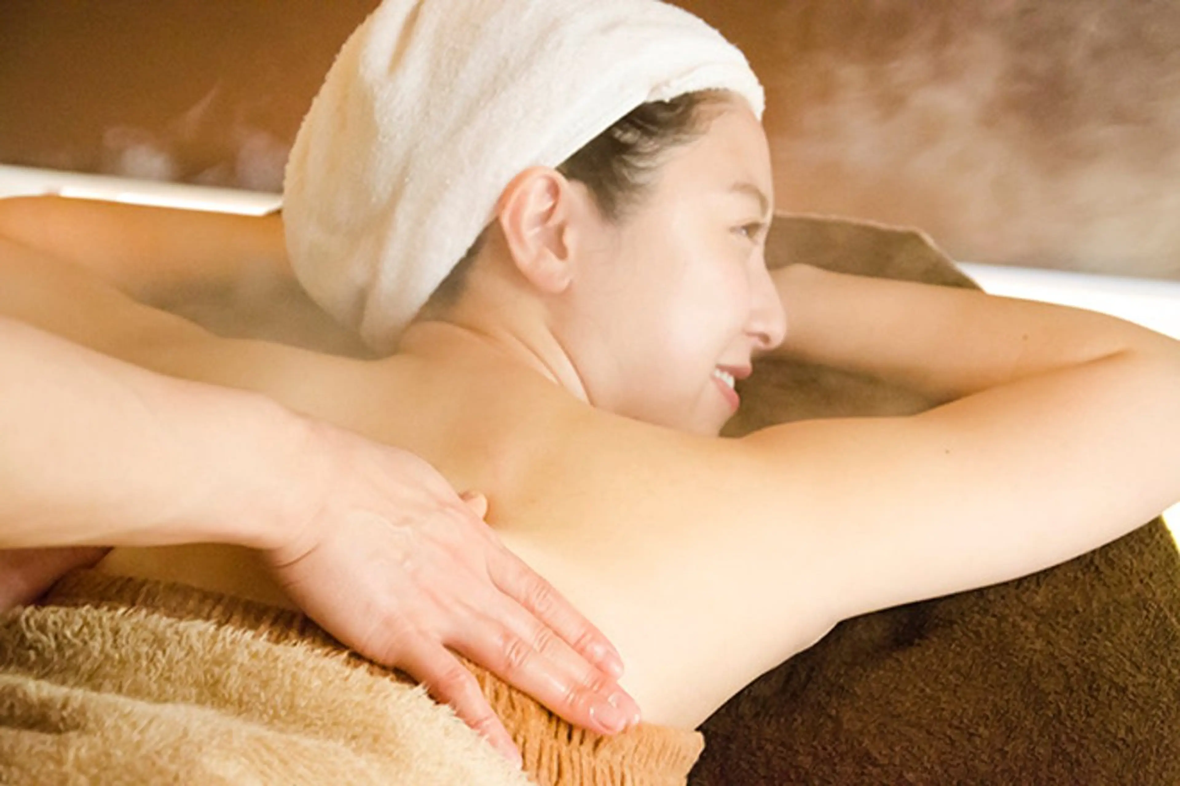 【背中・デコルテ・肩　アロマリラクゼーション◆期間限定価格◆凝りをほぐしながらマッサージ.｡.:*☆    45分の写真