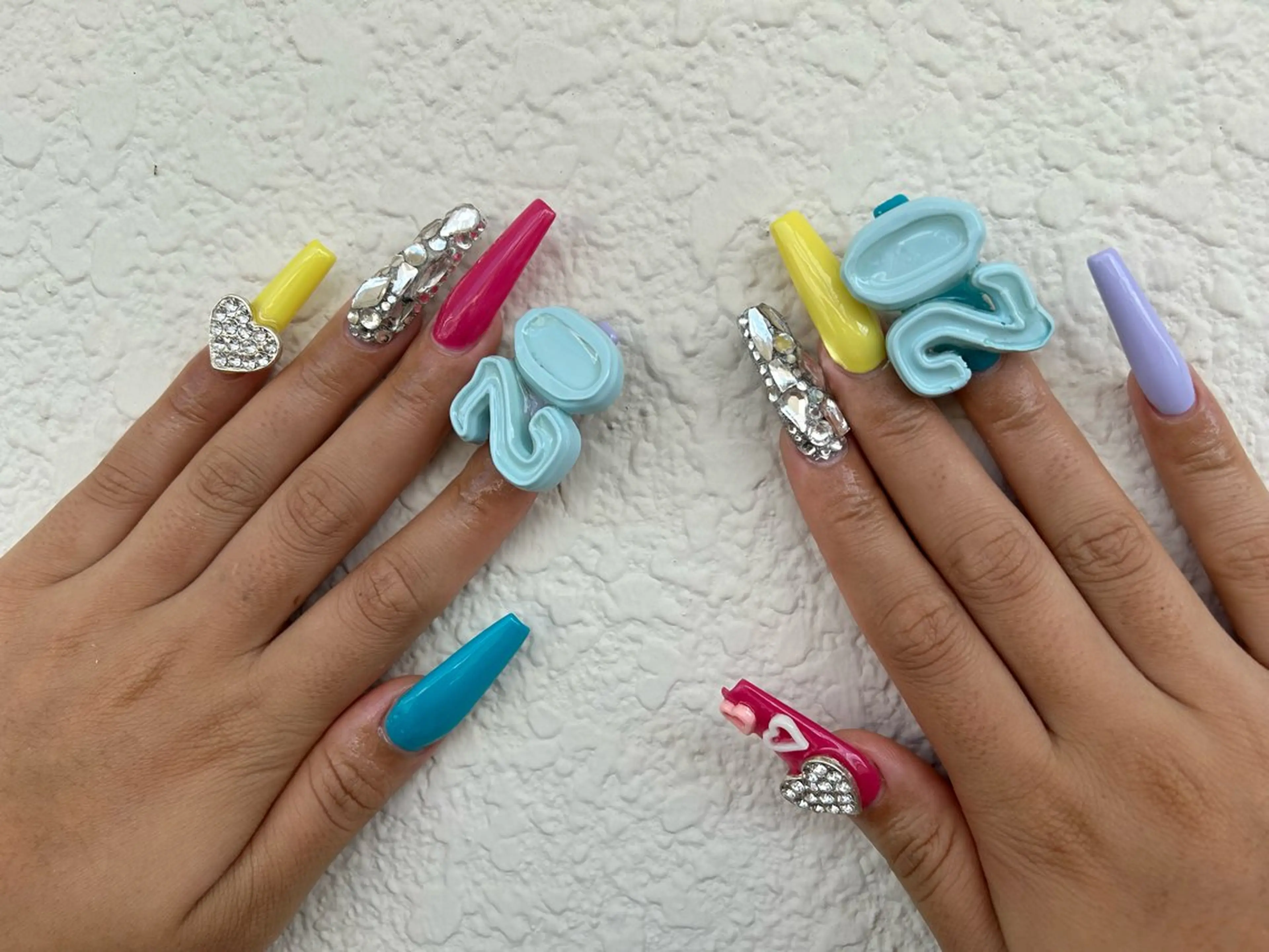 ロング ネイル ハンドネイル ✴︎ Delightのネイルデザイン