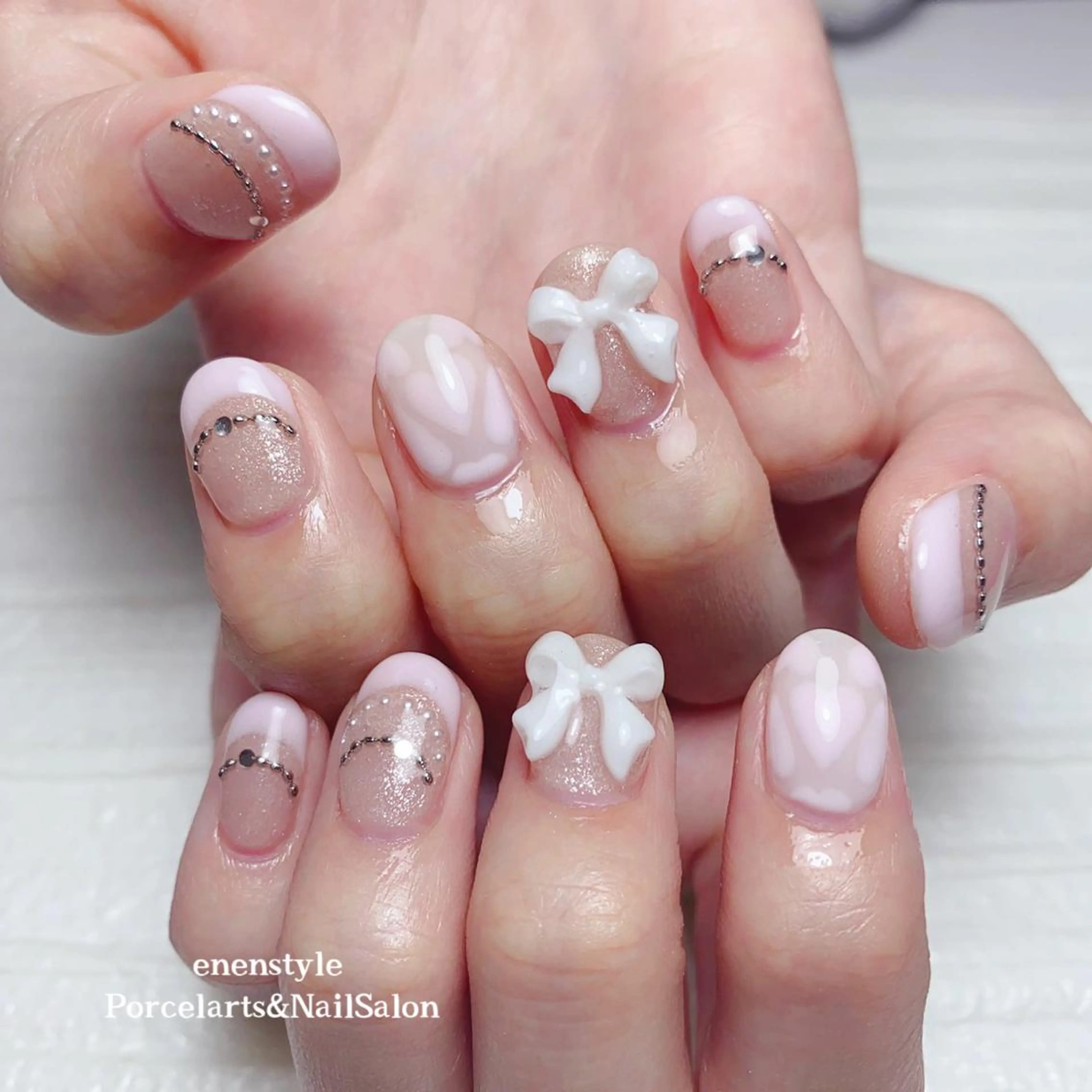 ミディアム ネイル 👑enen style👑のネイルデザイン