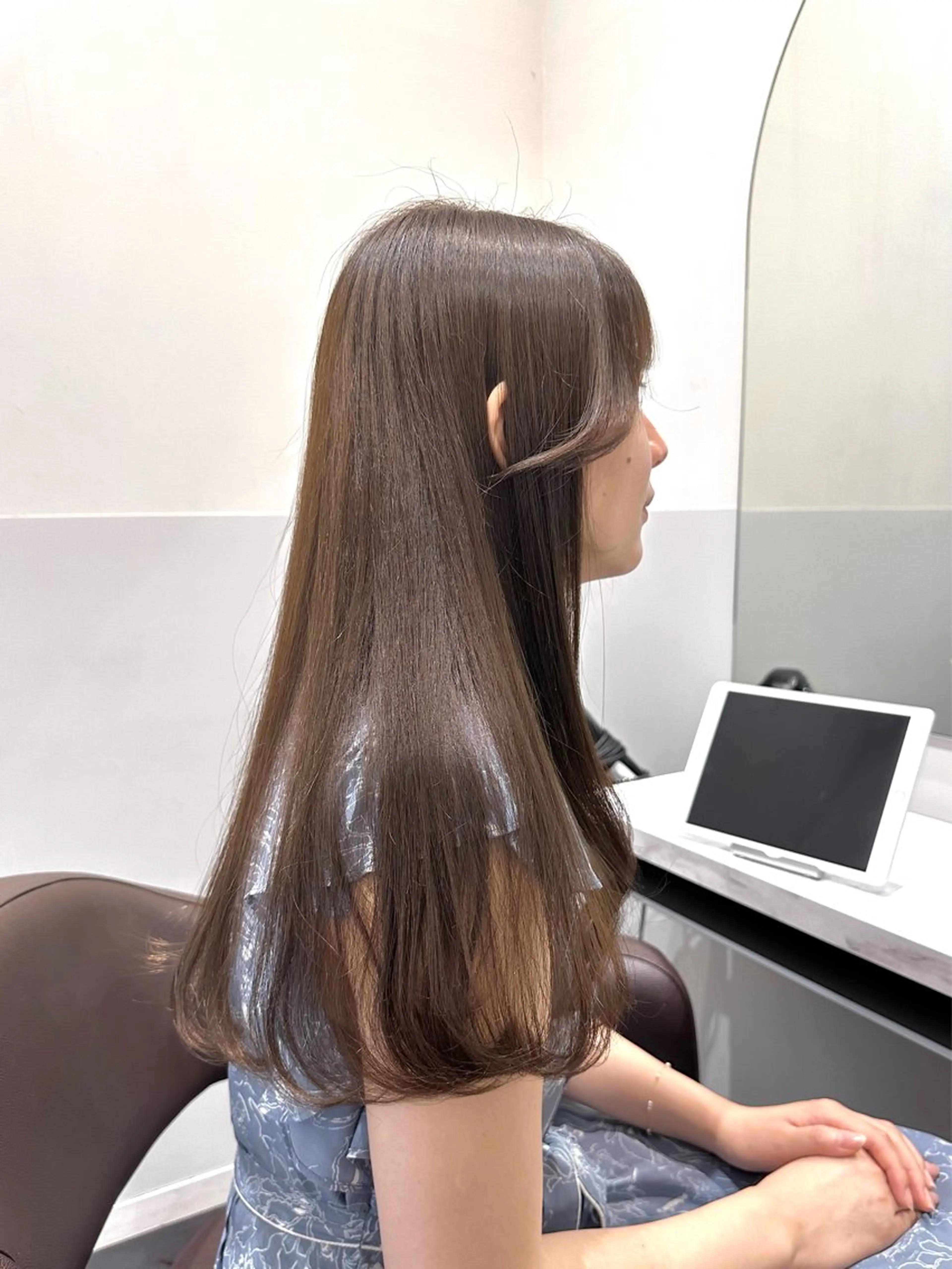 ロング カラー ベージュカラー ブリーチ ブリーチなしカラー カット ヘアカラー トリートメント LUMO所属・矢野 晃平のヘアスタイル