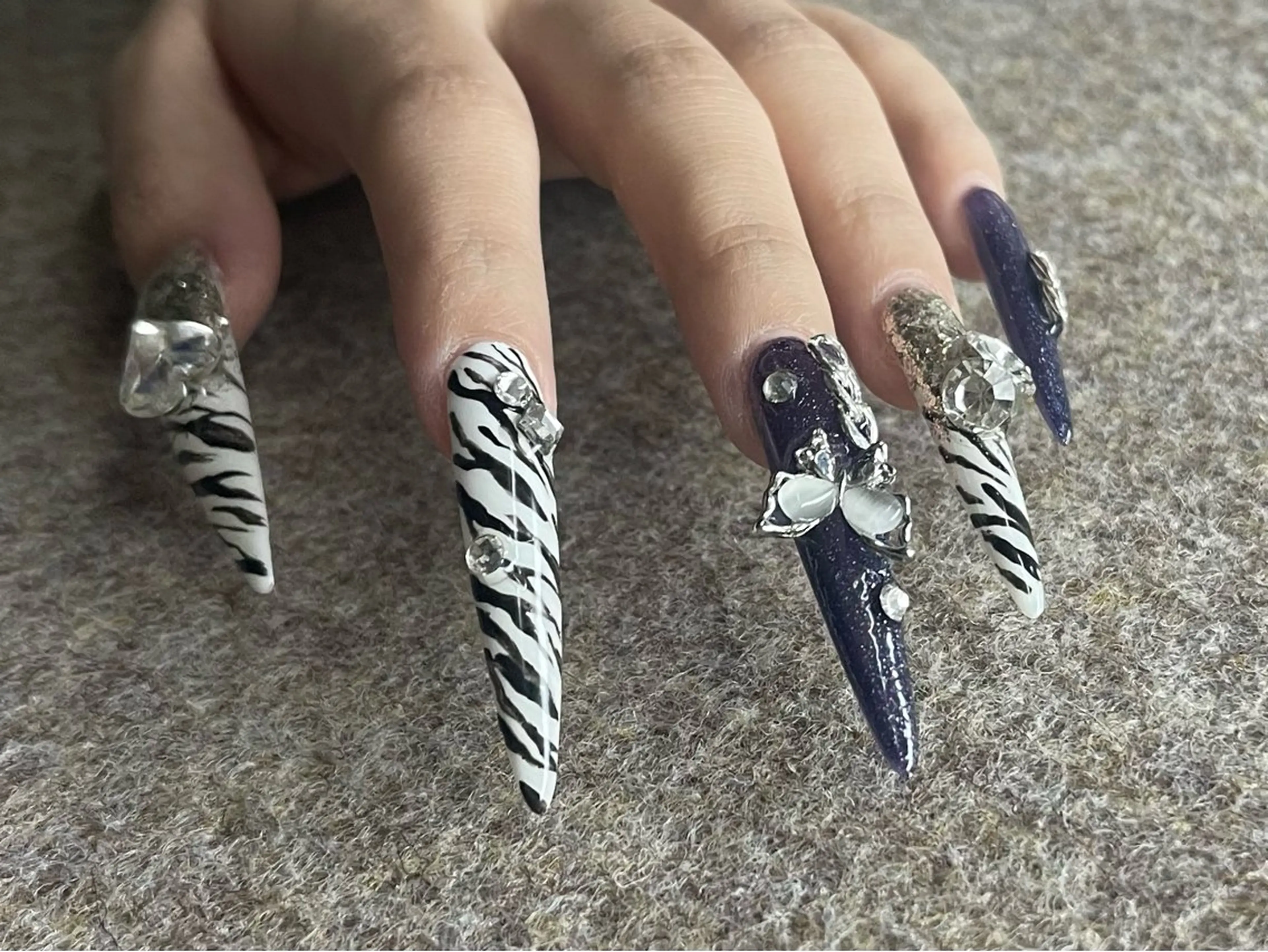 ネイル アニマル柄 AND Nail所属・AND Nail ＆のネイルデザイン