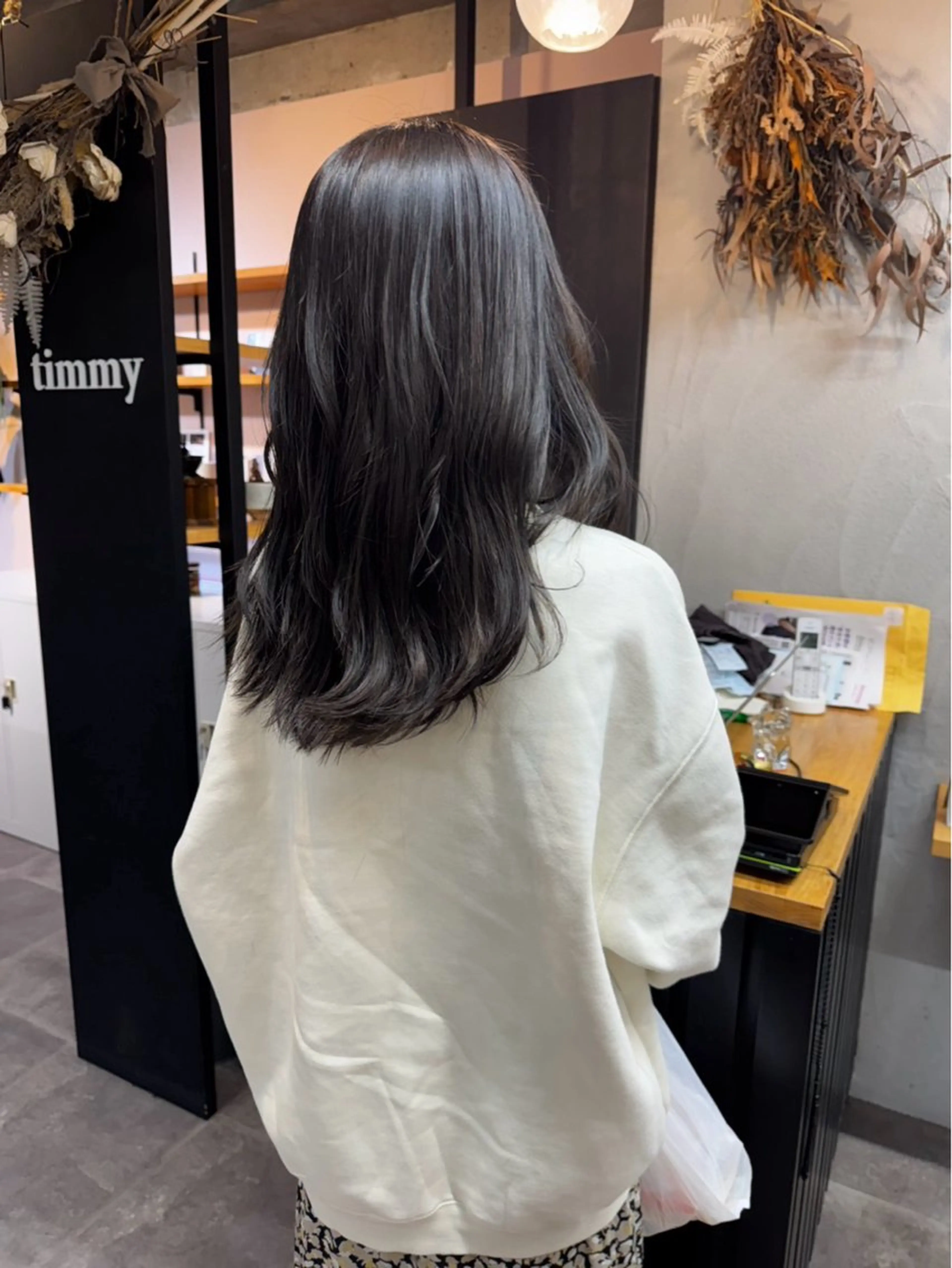 カラー ンジハ えみのヘアスタイル