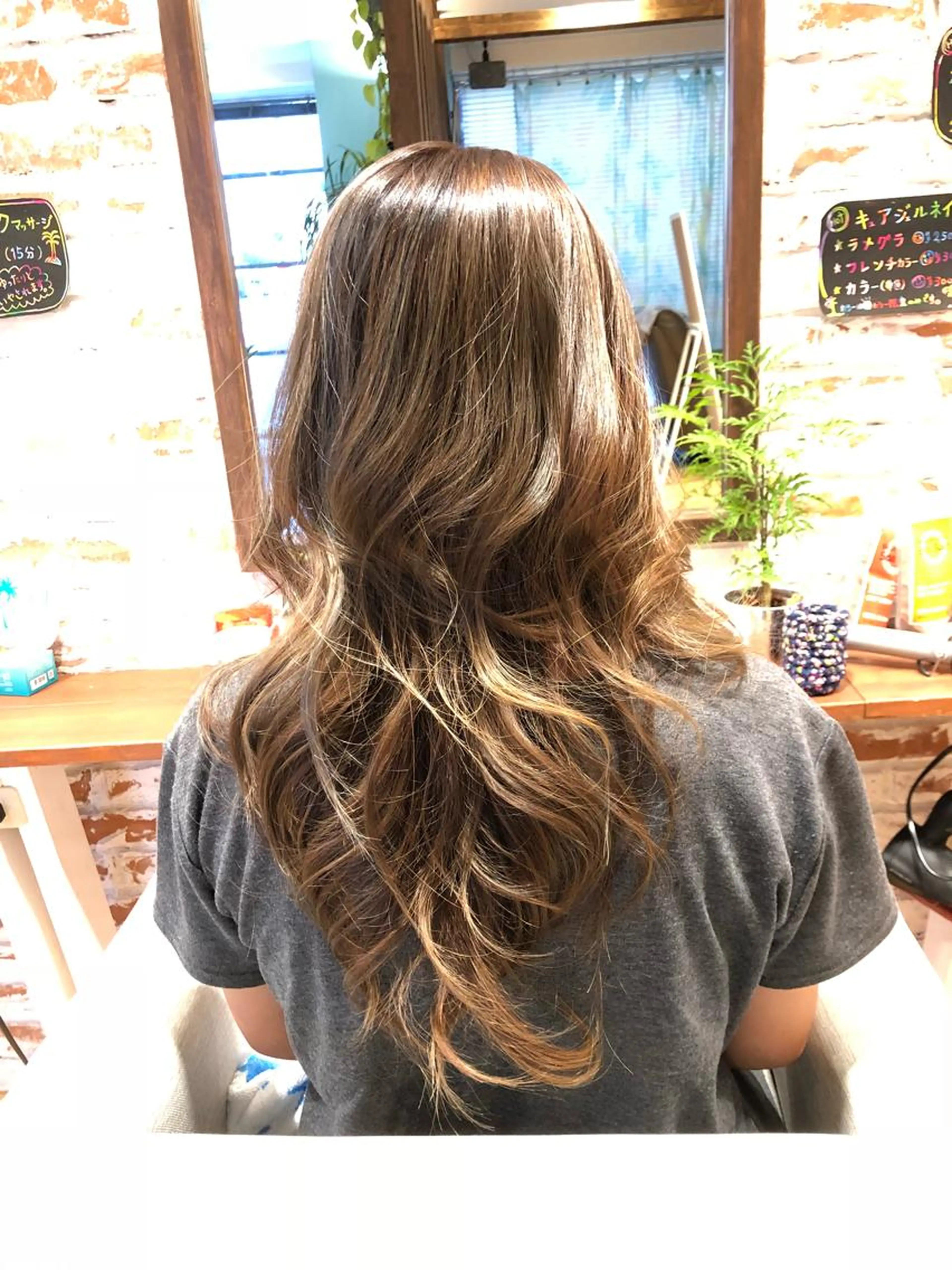 ヘアカラー & ASIAトリートメントの写真