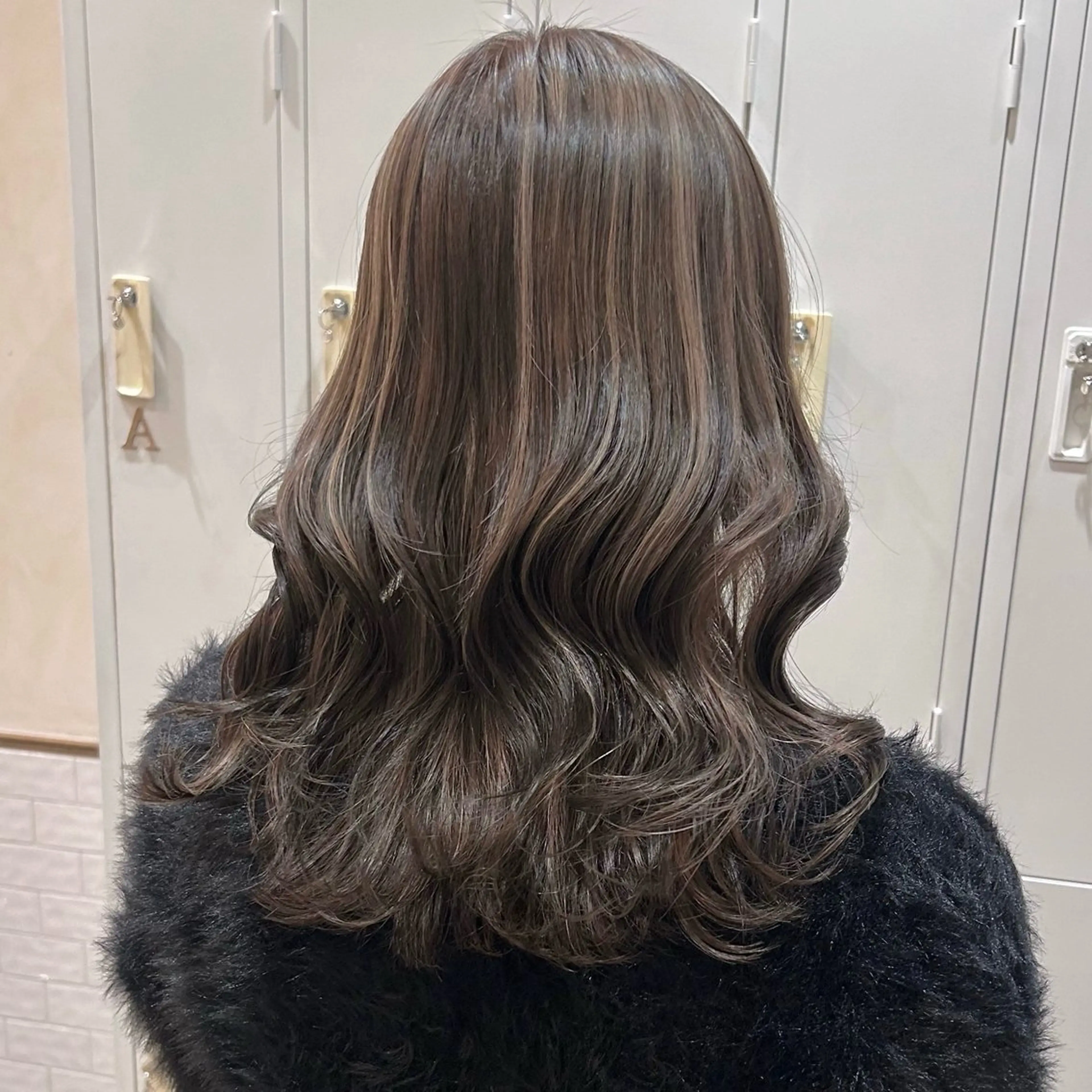 ミディアム ハイライト カット ヘアカラー 🌟azusa🌟 京橋のヘアスタイル