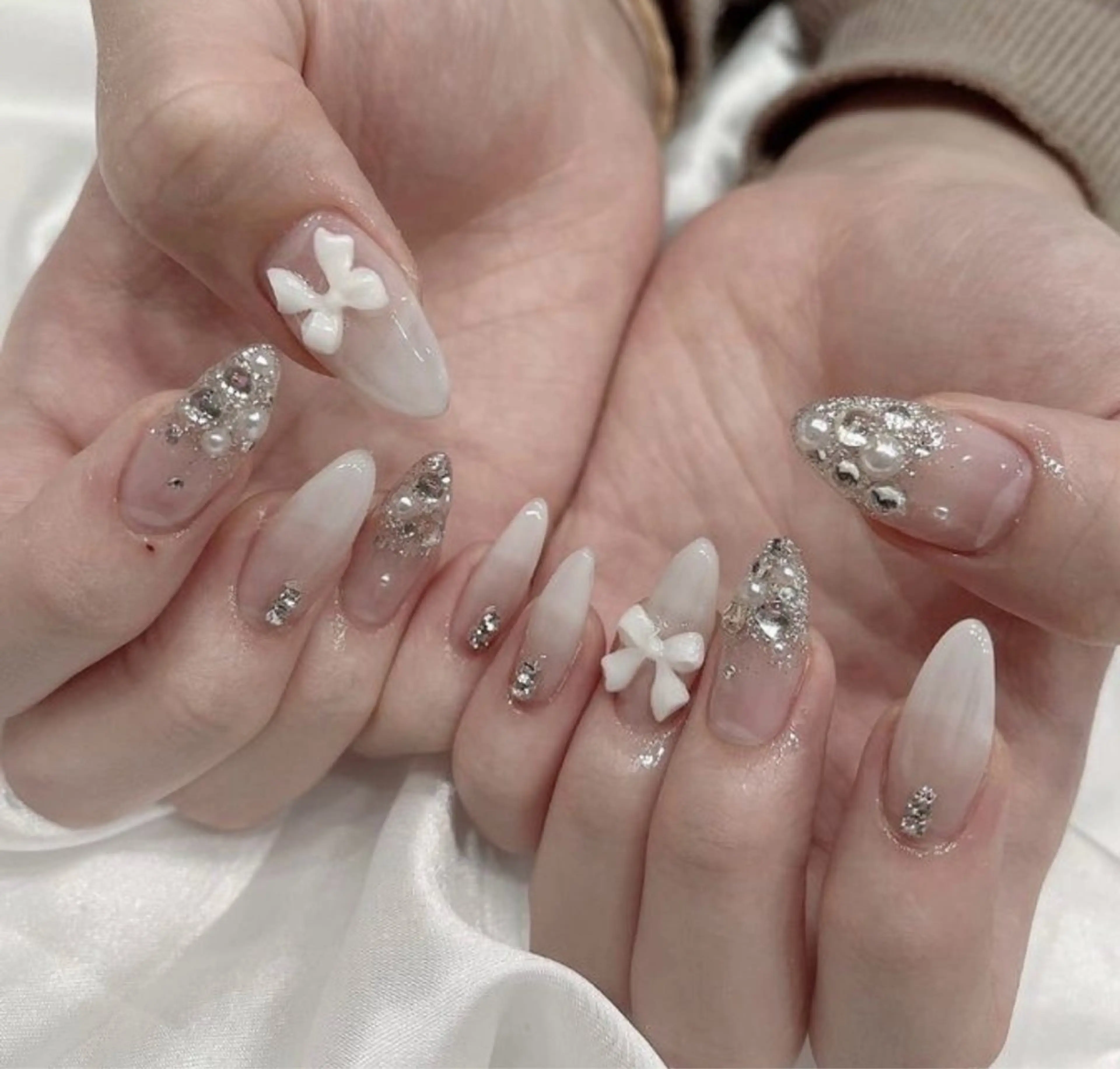 ネイル アートネイル 長さ出し ジェルネイル マグネットネイル ニュアンスネイル ハンドネイル なな_ CloudyChanのネイルデザイン