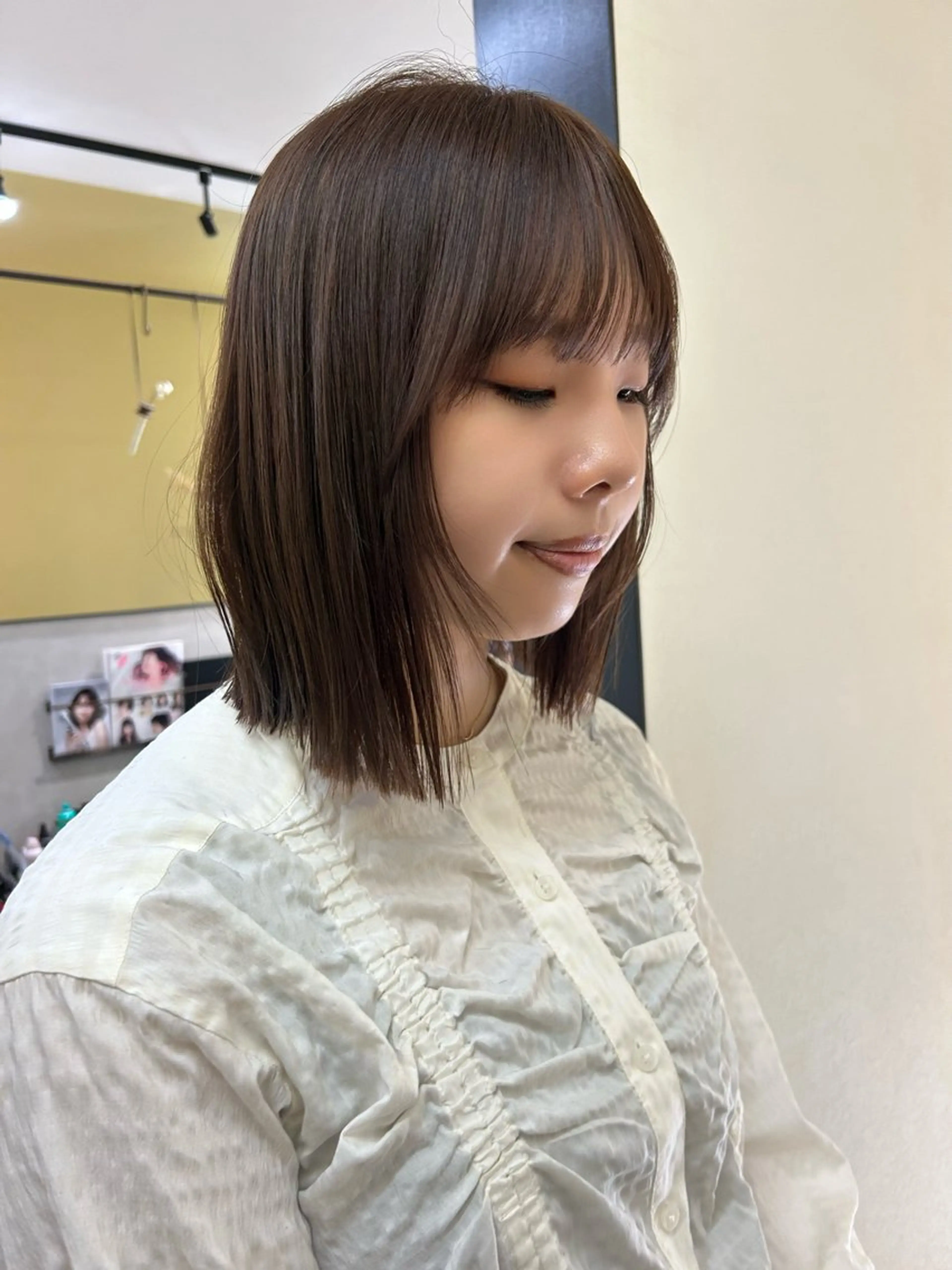 ミディアム カラー ベージュカラー 切りっぱなしロブ カット ヘアカラー トリートメント hub hair レイヤー/透明感のヘアスタイル