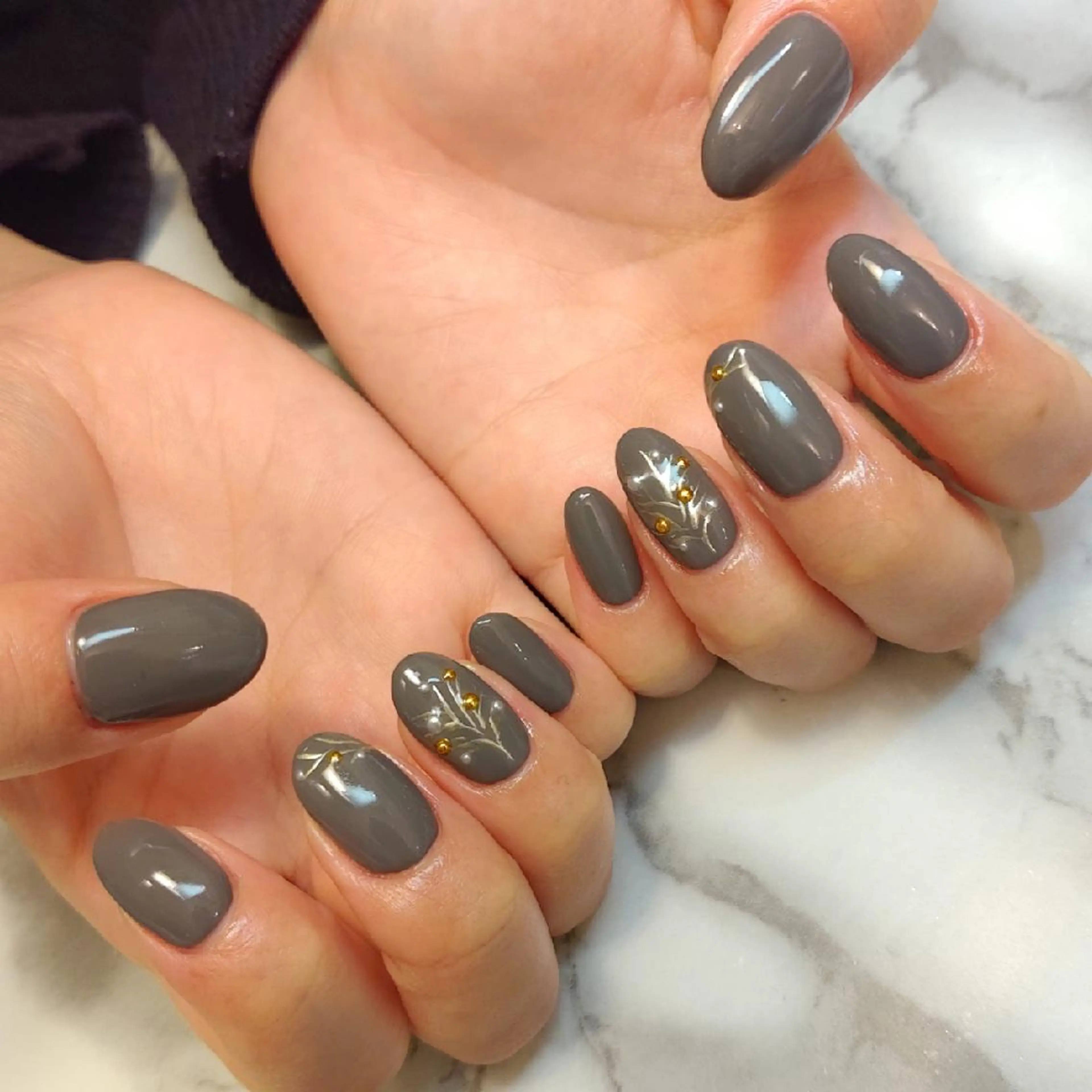 ネイル ジェヌインネイル 河内のネイルデザイン