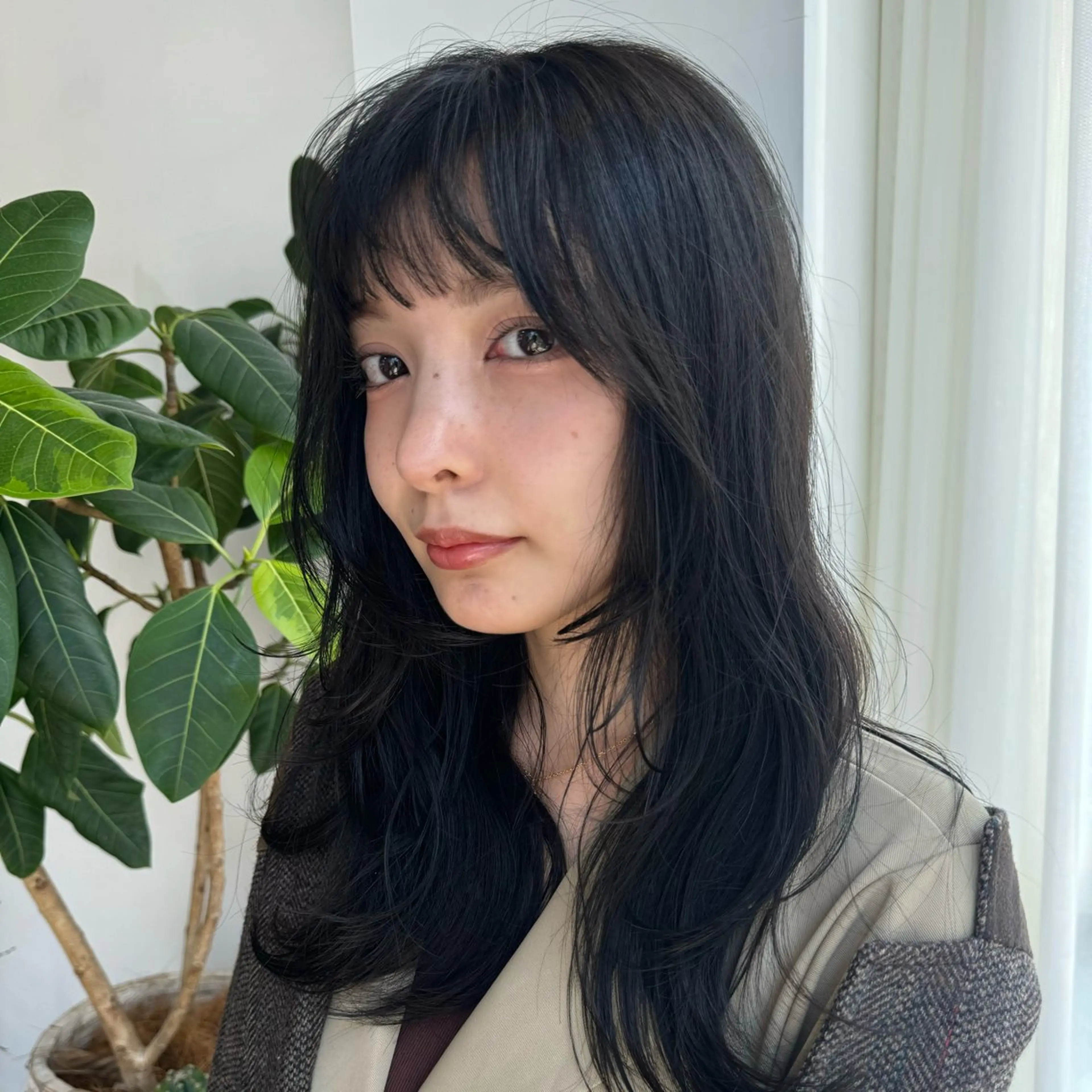 ロング カット ヘアカラー トリートメント 小森 祐希のヘアスタイル