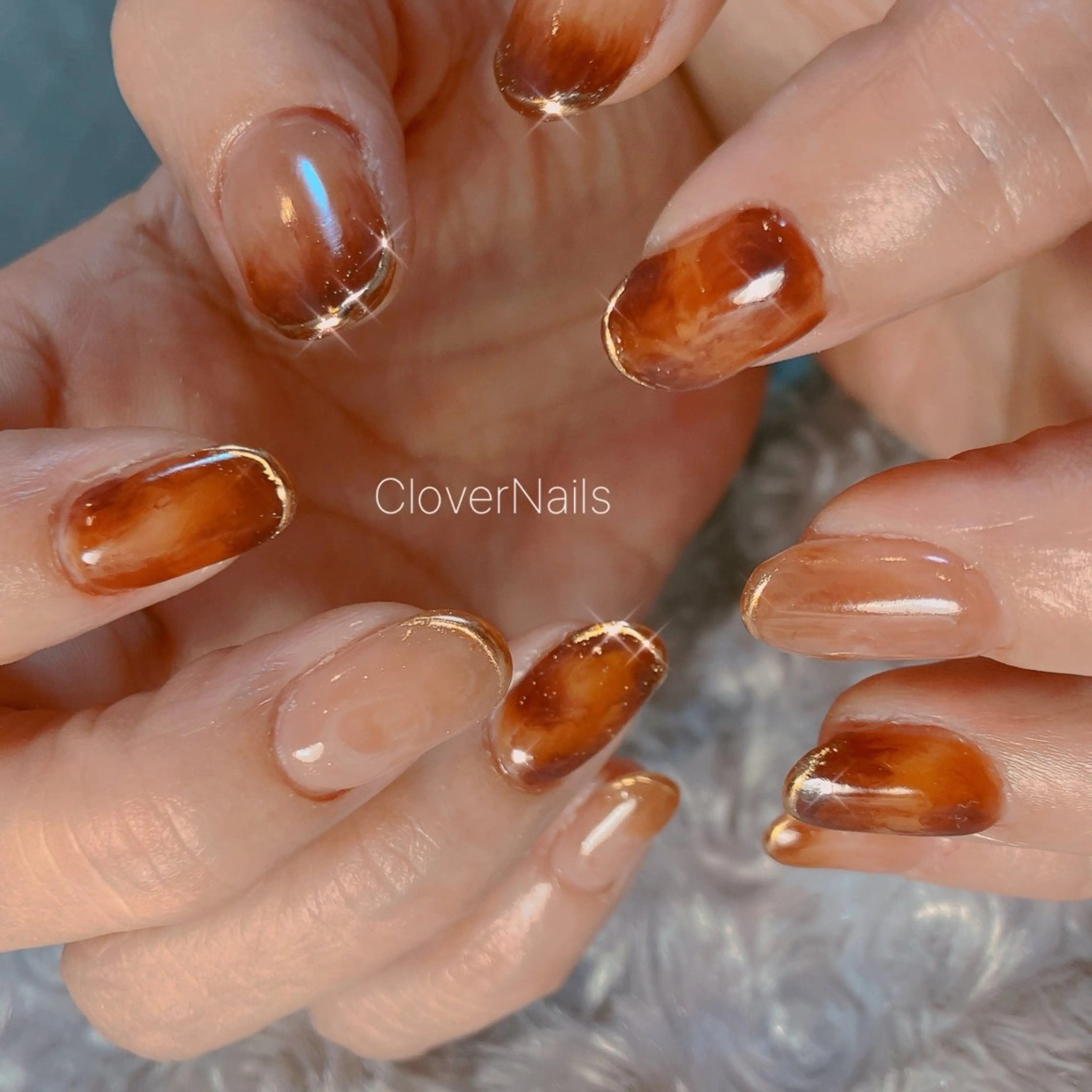 ネイル アートネイル ブラウン 持ち込み ニュアンスネイル 冬ネイル ハンドネイル 自宅ネイルサロン クロバーネイルのネイルデザイン