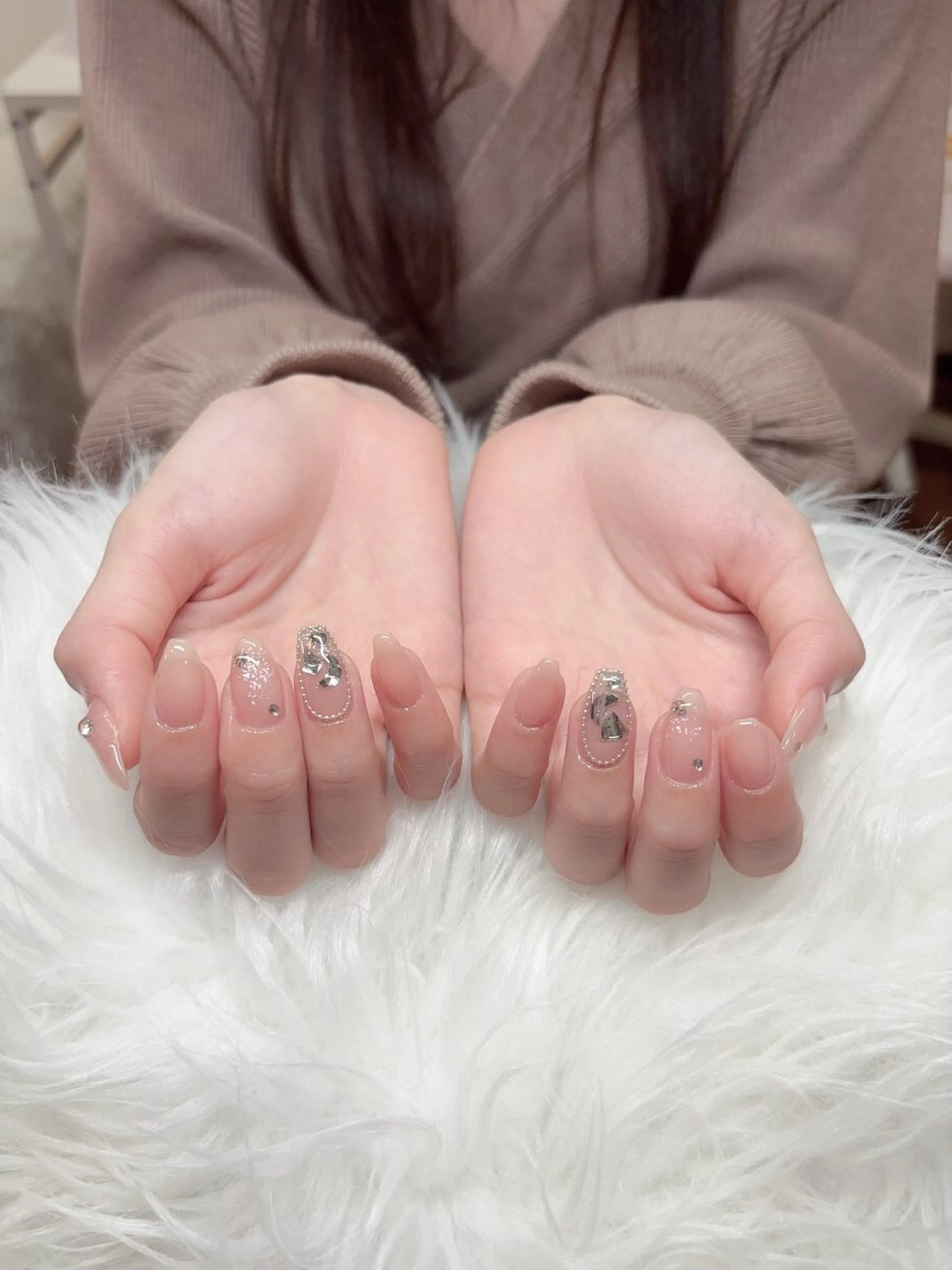 ネイル ブラウン フットネイル フレンチネイル マグネットネイル ニュアンスネイル yurinail所属・yuri nail 高田馬場のネイルデザイン