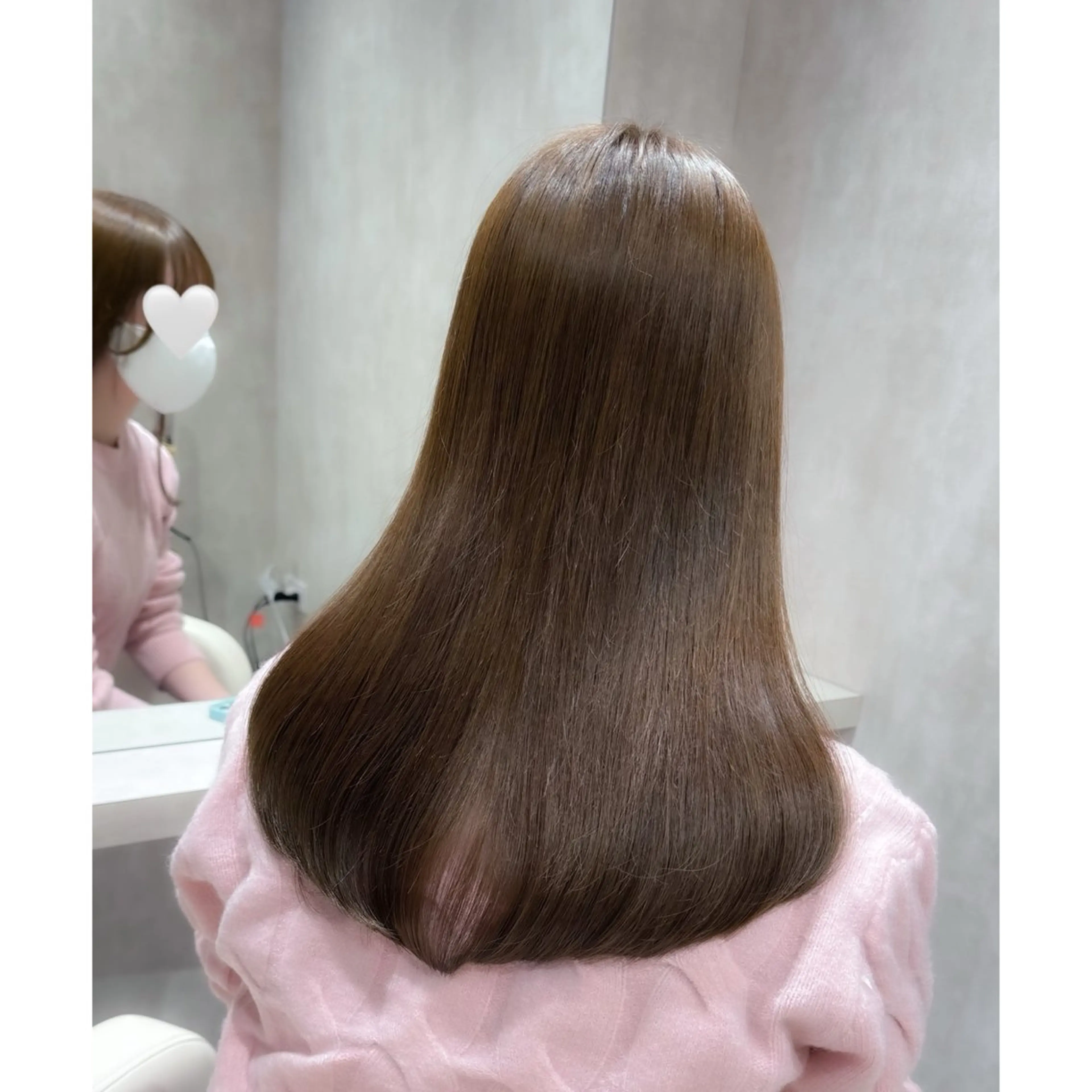 セミロング カラー ベージュカラー オリーブベージュ ヘアカラー LOTTA CUCCI所属・miyu /トレンド カラー×艶髪のヘアスタイル