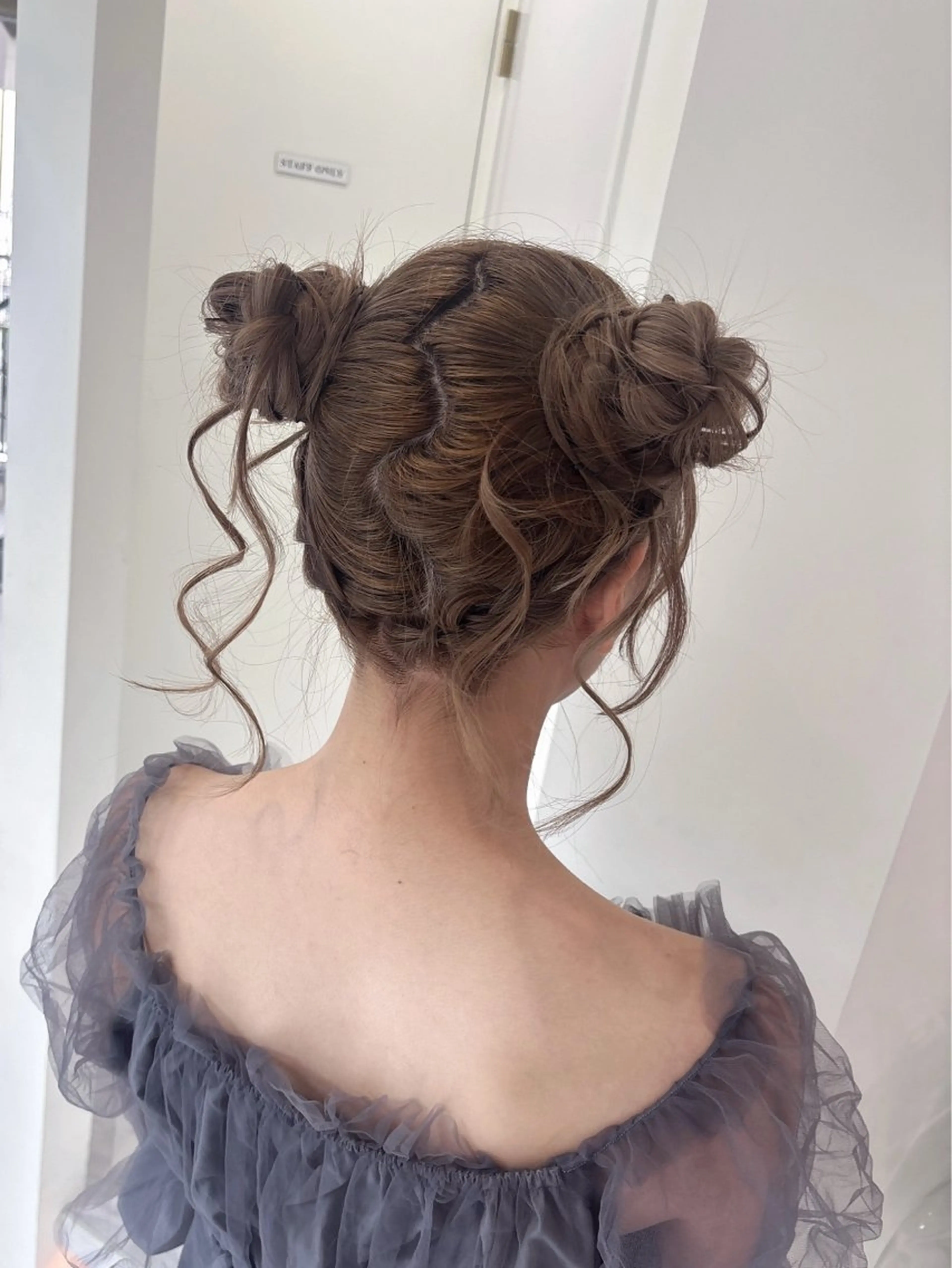 ロング ヘアアレンジ お団子ヘア ヘアセット Ayu🍯/名駅/ブ リーチカラー/ヘアメのヘアスタイル