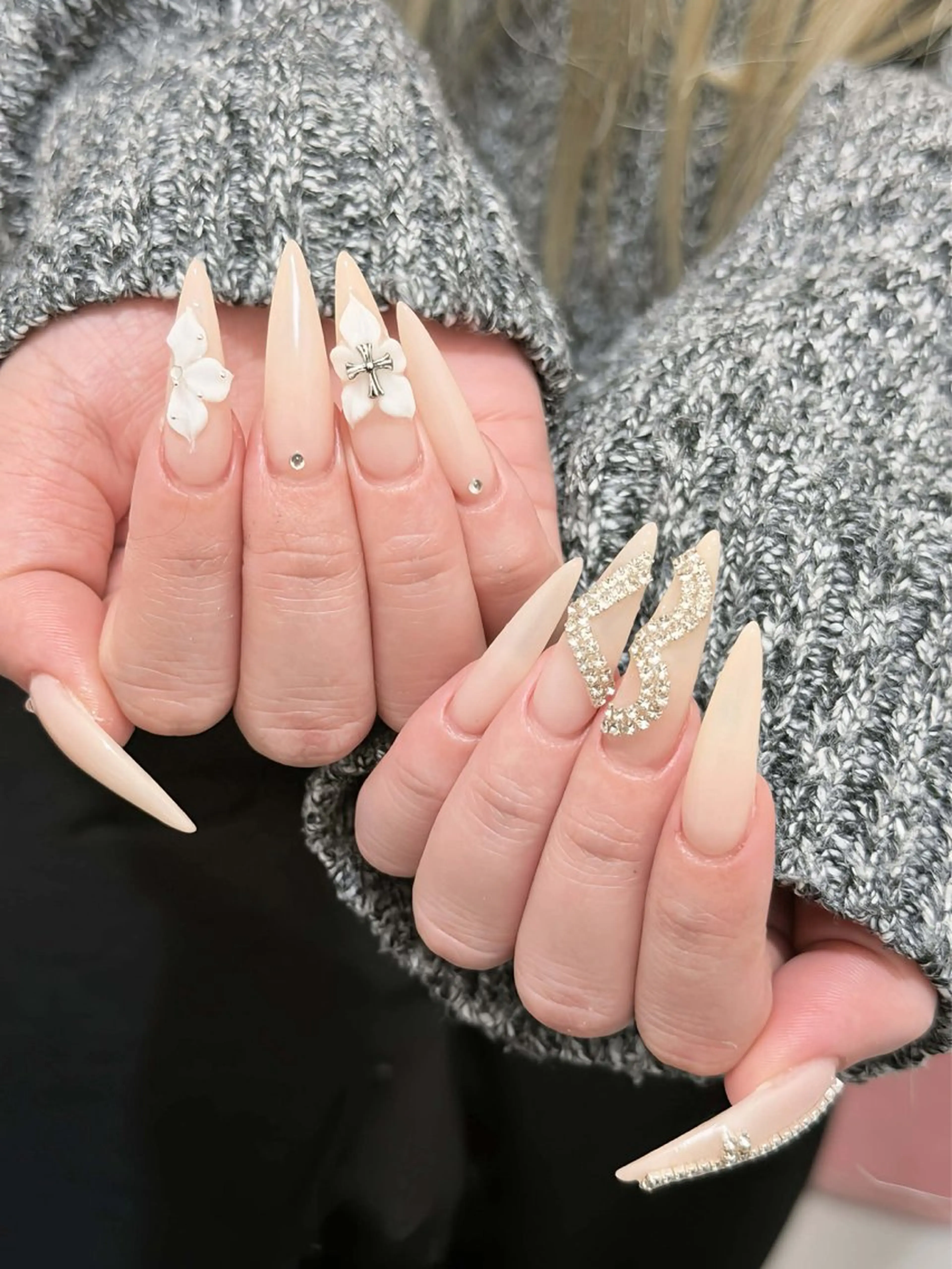 ネイル オーロラネイル ボルドー ブラウン 氷ネイル・うるうるネイル キラキラネイル ハンドネイル Julli NailStudioのネイルデザイン