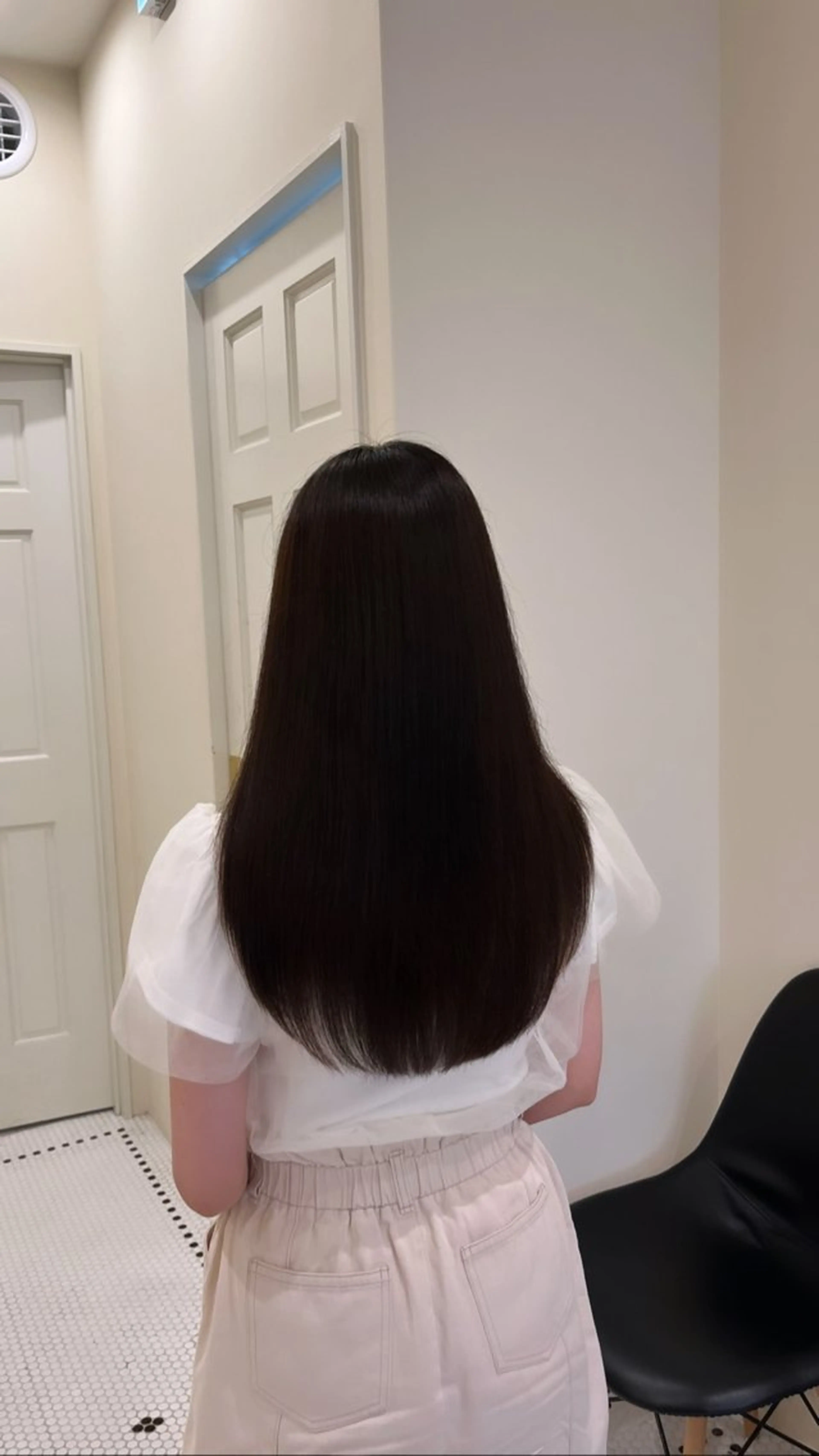 ロング トリートメント りく レイヤーカット ケアブリーチのヘアスタイル