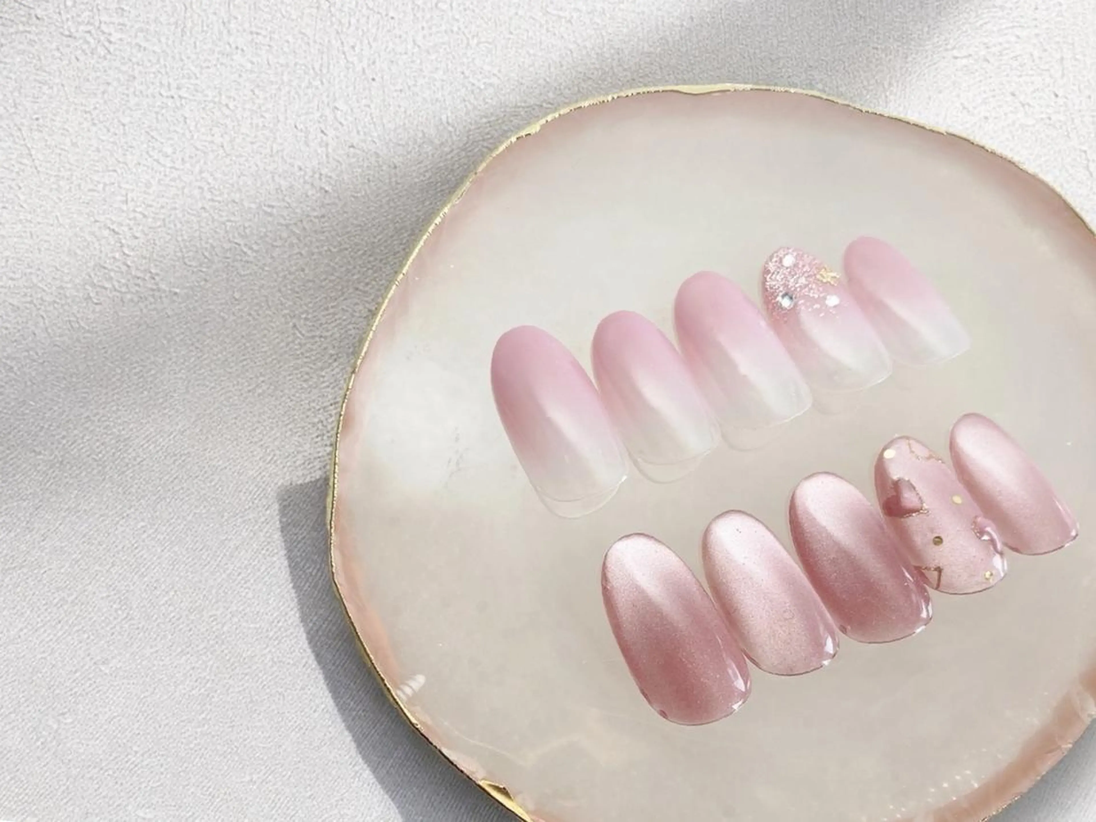 ネイル シンプルネイル Lisse銀座 Akuのネイルデザイン