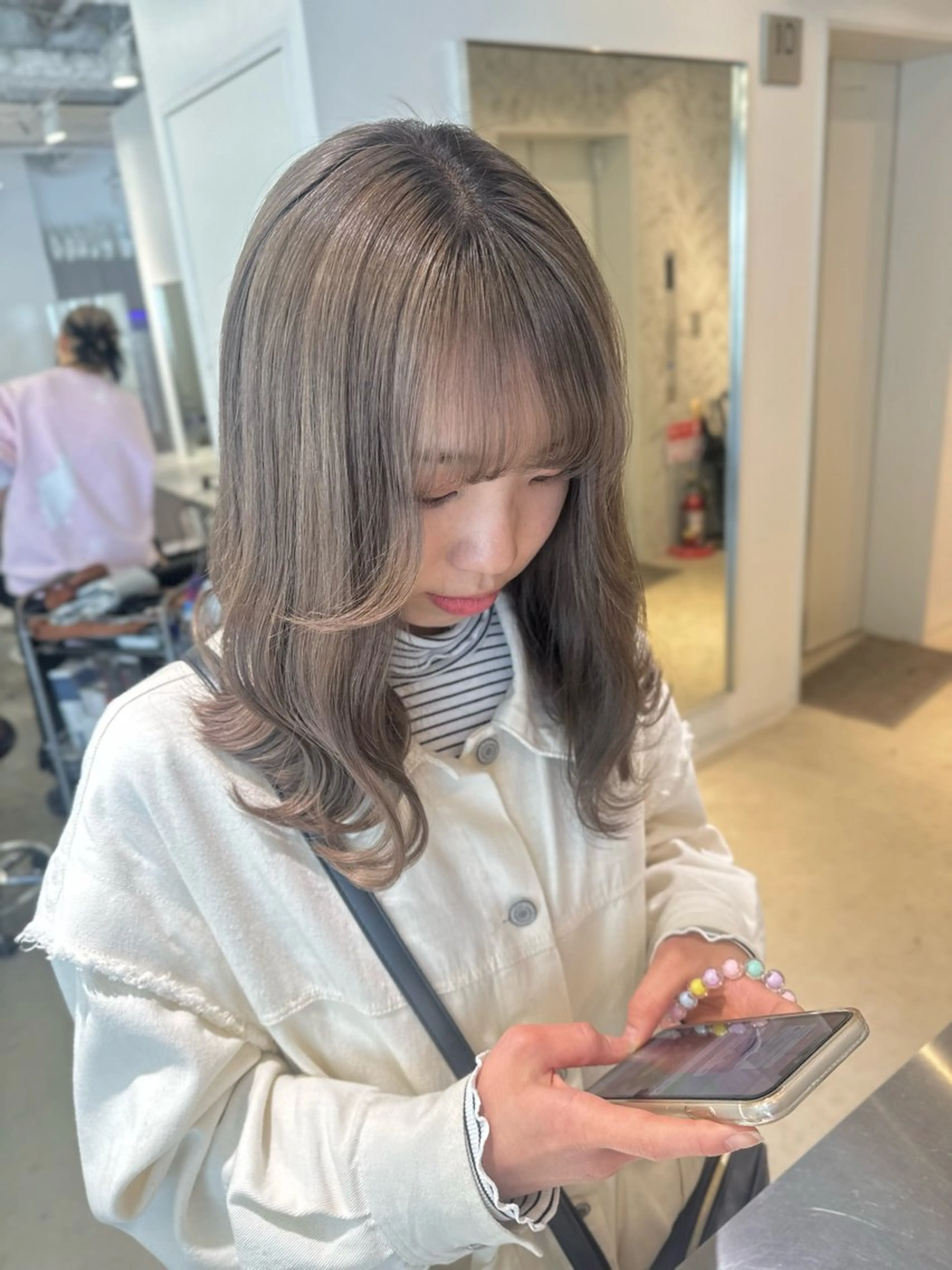 ロング カラー ヘアカラー トリートメント 店長　MANAMI ／ブリーチ／骨格ボブのヘアスタイル