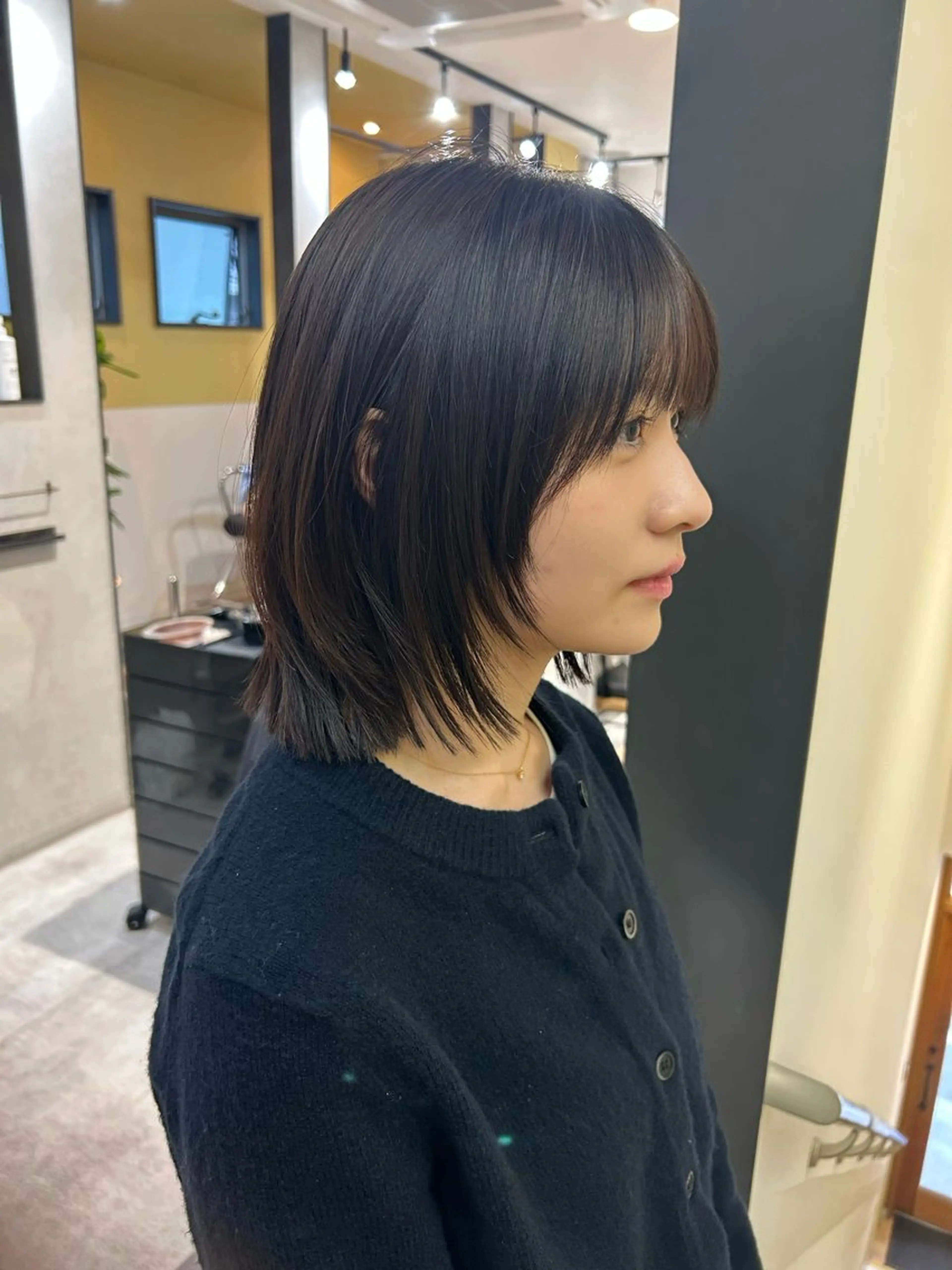 ミディアム ミディアムレイヤー レイヤーカット カット トリートメント hub hair 透明感/レイヤーのヘアスタイル