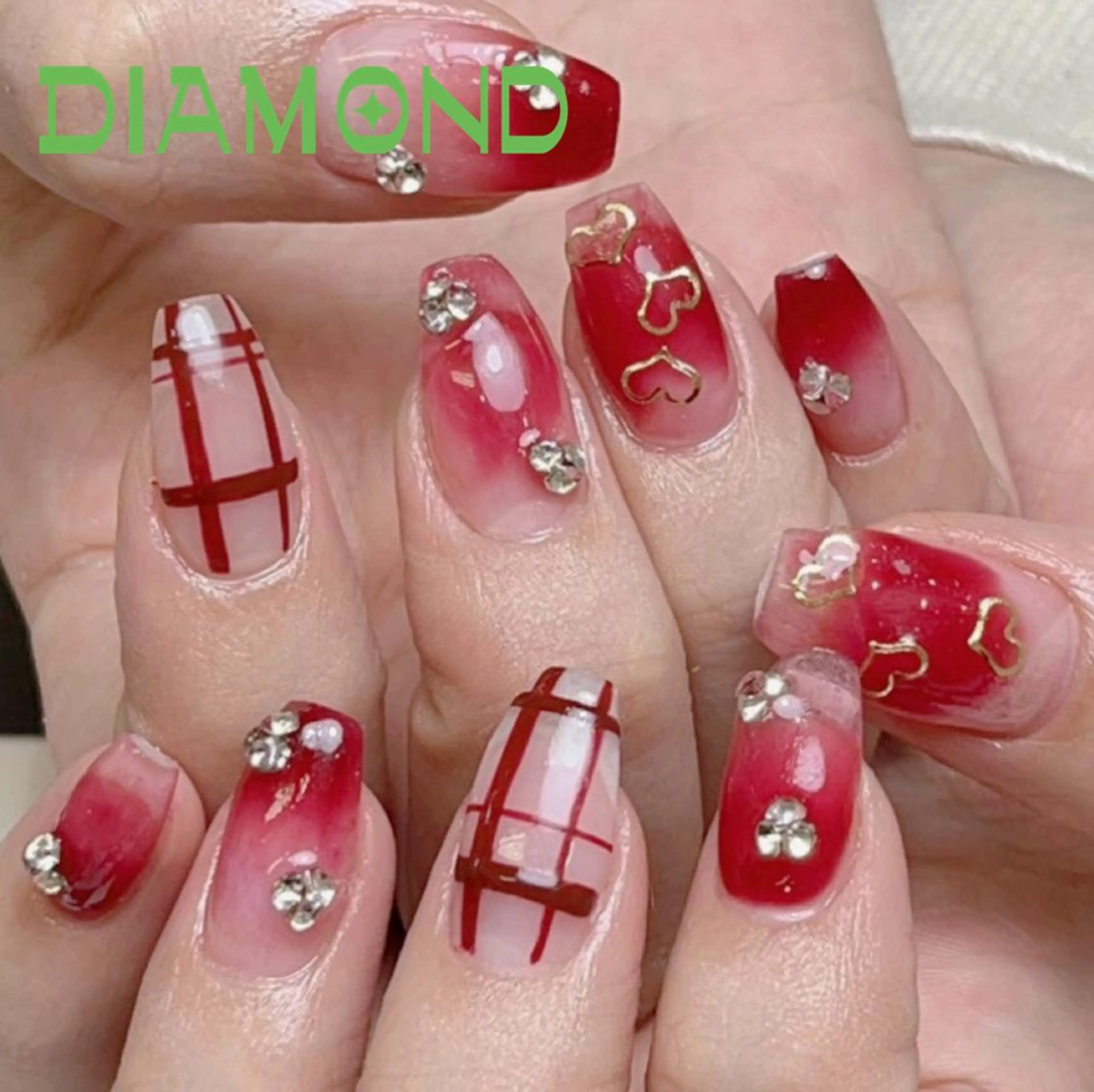 ネイル ゴージャス 持ち込み ハンドネイル DIAMOND 💅のネイルデザイン