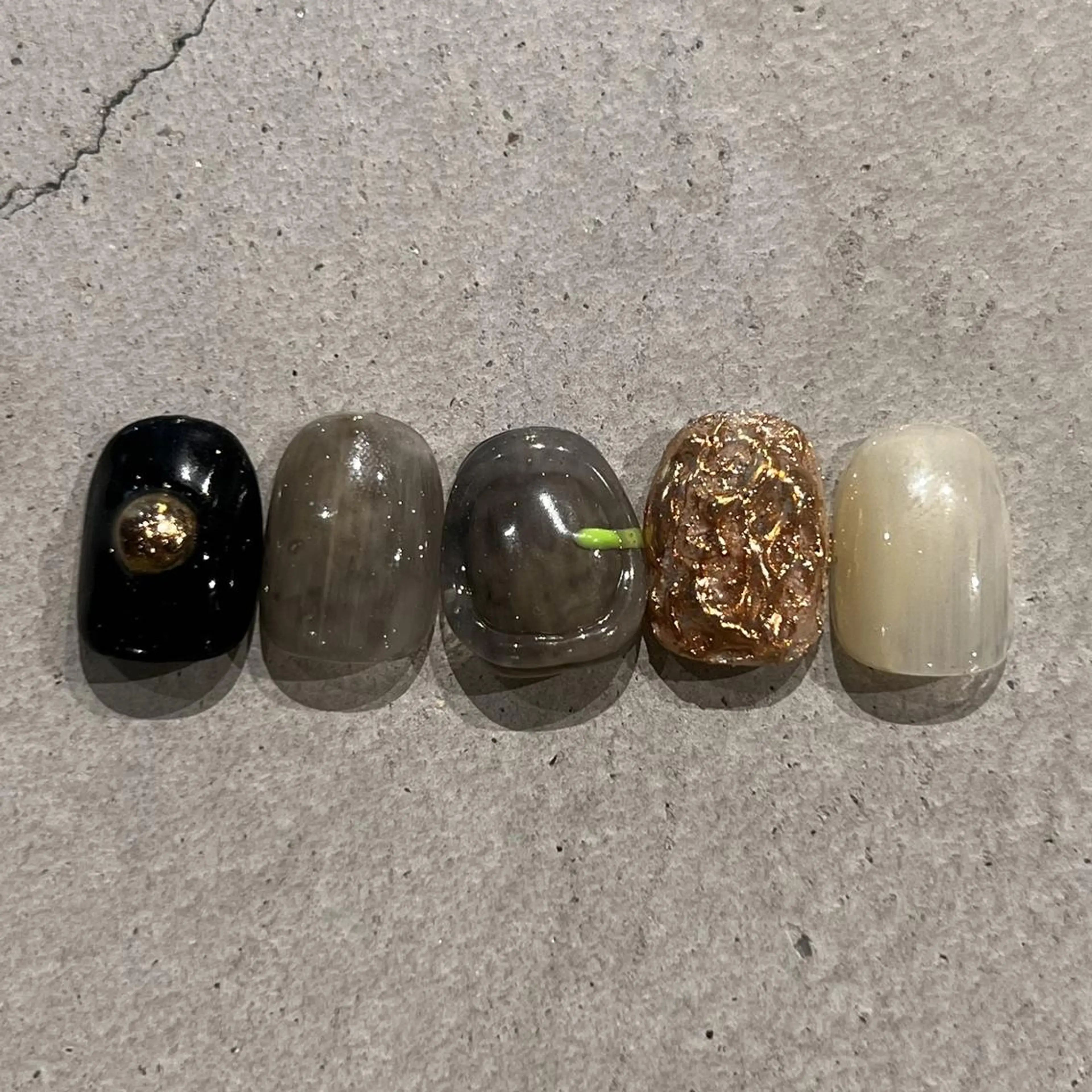 ネイル ハンドネイル favori金山 山添のネイルデザイン