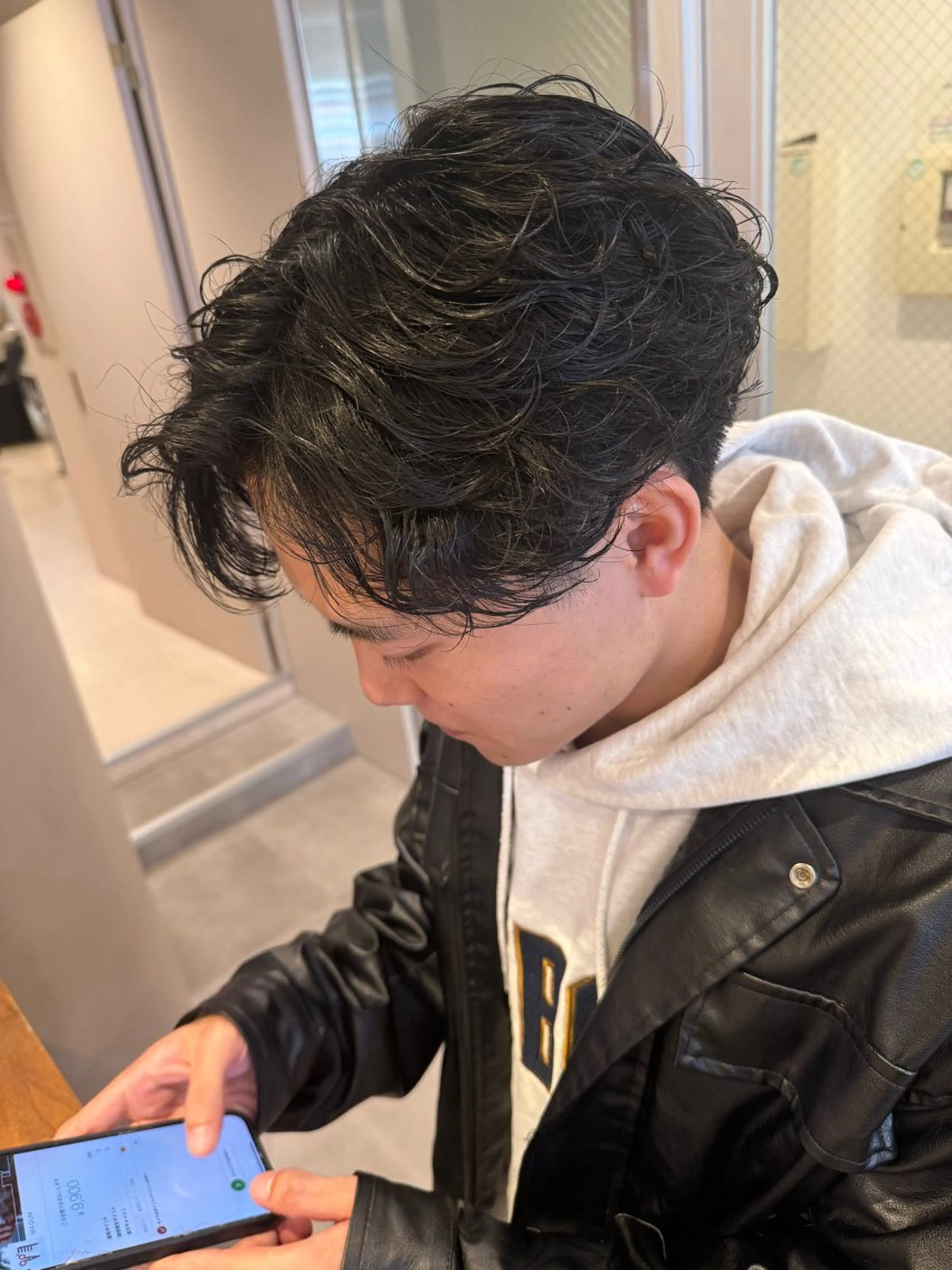 パーマ メンズ フェザーパーマ メンズパーマ パーマ MAQUM所属・【メンズ特化】渡部 京弘/パーマのヘアスタイル