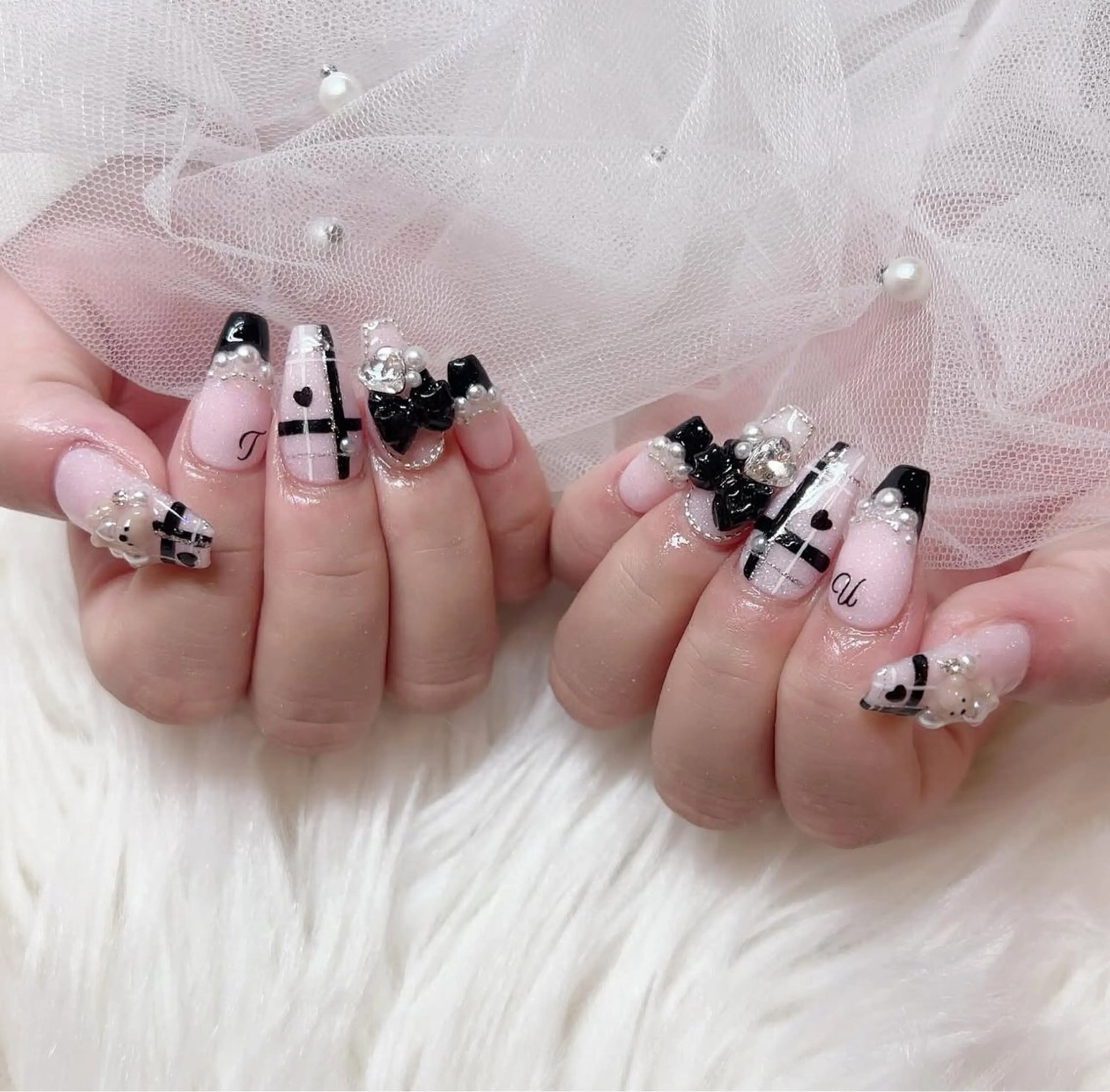 ネイル オーロラネイル クリアネイル フラッシュネイル ジェルネイル グラデーション ハンドネイル LilyLala Nailsalonのネイルデザイン