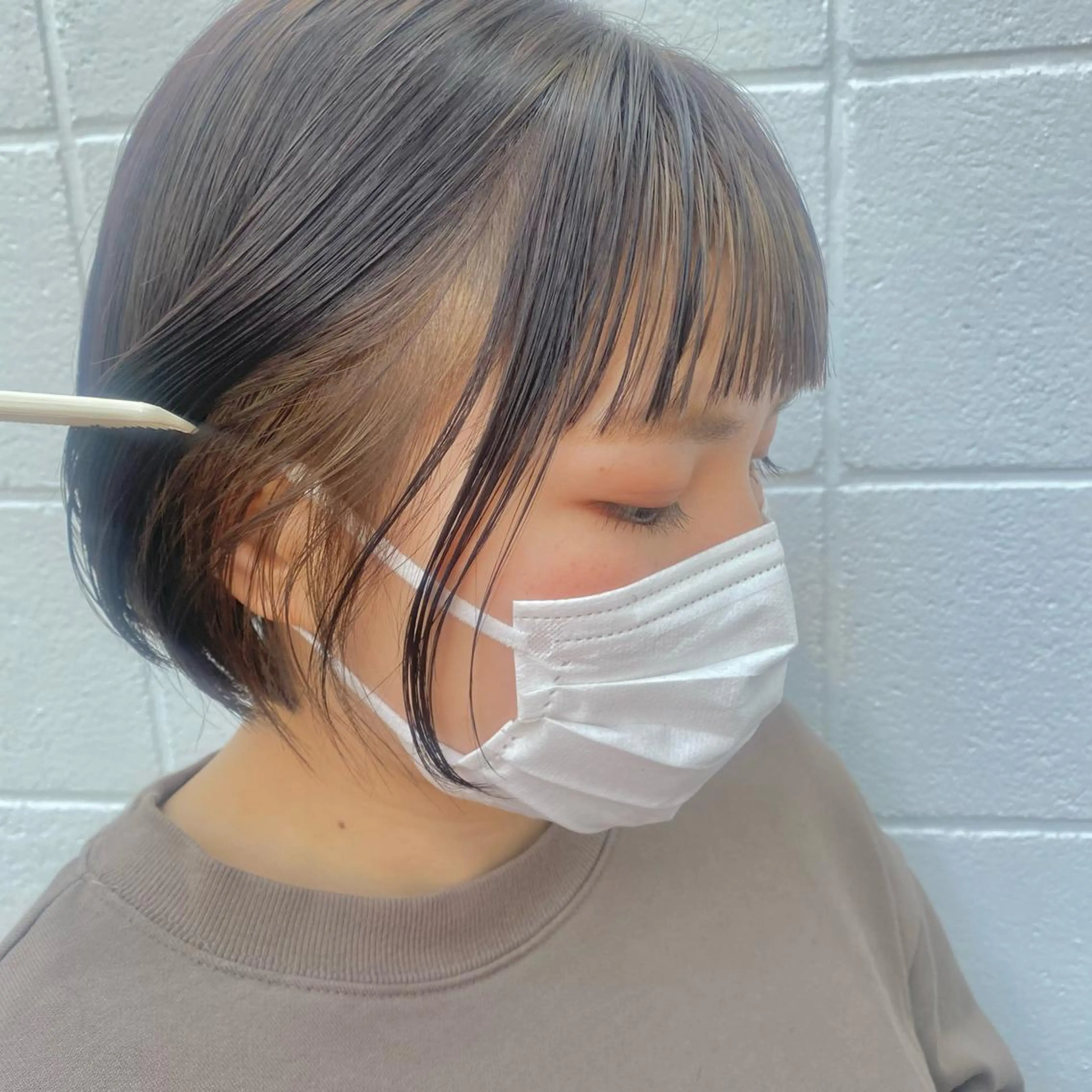 ショート カラー ベージュカラー ブリーチ イヤリングカラー ミルクティーベージュ ボブ rikako ✩ 大宮hips.*のヘアスタイル