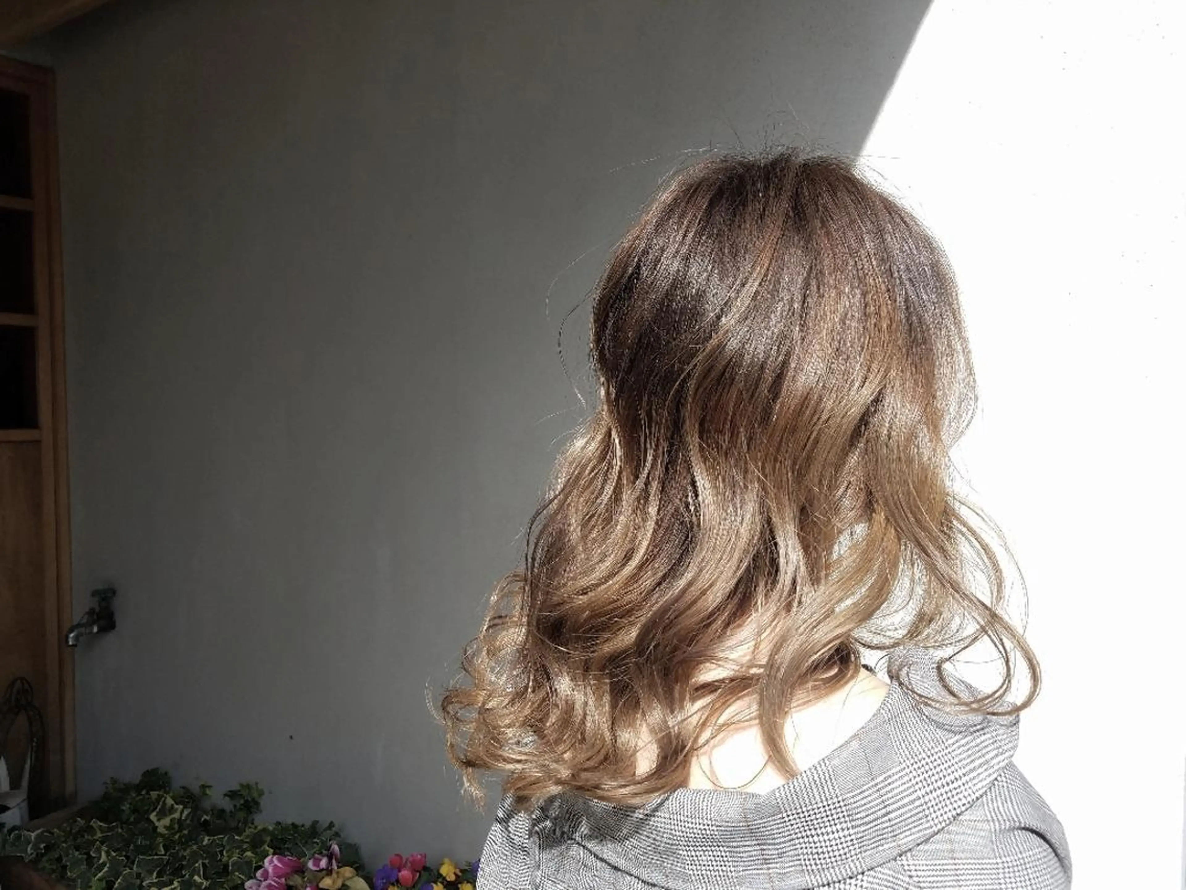 ミディアム カラー バレイヤージュ グラデーションカラー レイヤーカット SOURCE 高槻/ モデル募集中💎のヘアスタイル