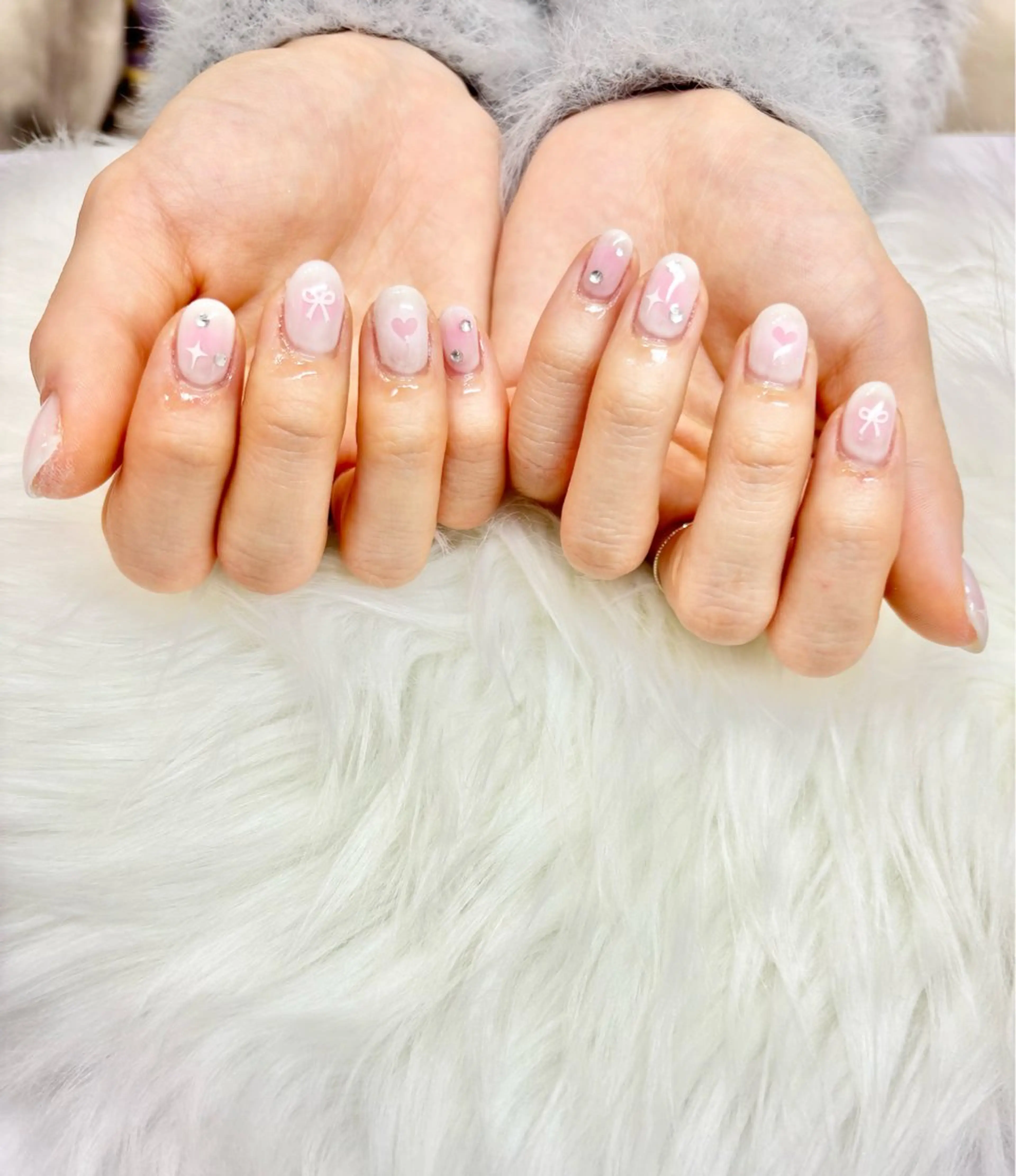 ネイル アートネイル フレンチネイル キラキラネイル 韓国ネイル マグネットネイル Angie Nail所属・Angie Nail CHIYURIのネイルデザイン