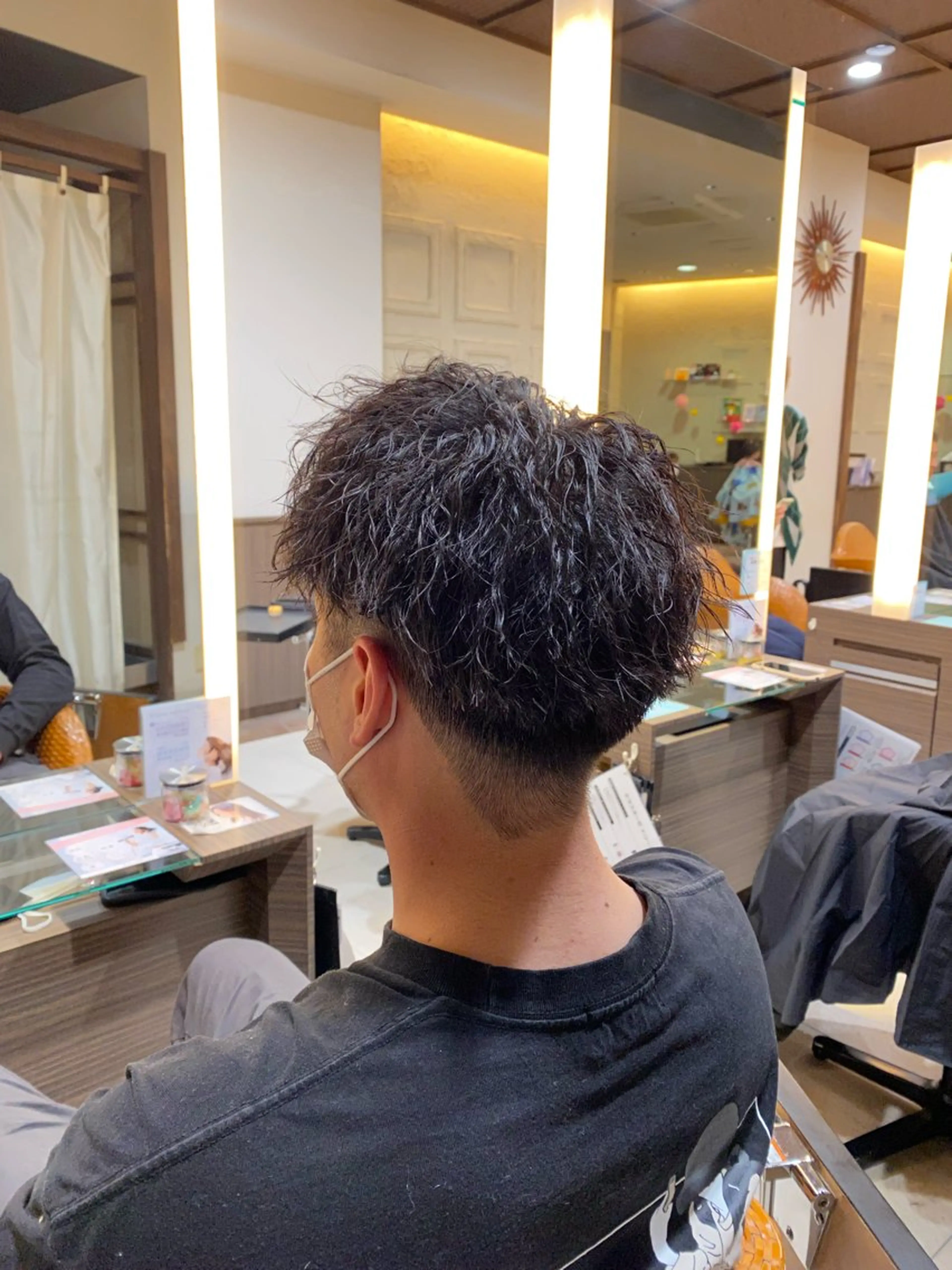 パーマ メンズ カット パーマ トリートメント スパイラル波巻き パーマ井本汰壱のヘアスタイル